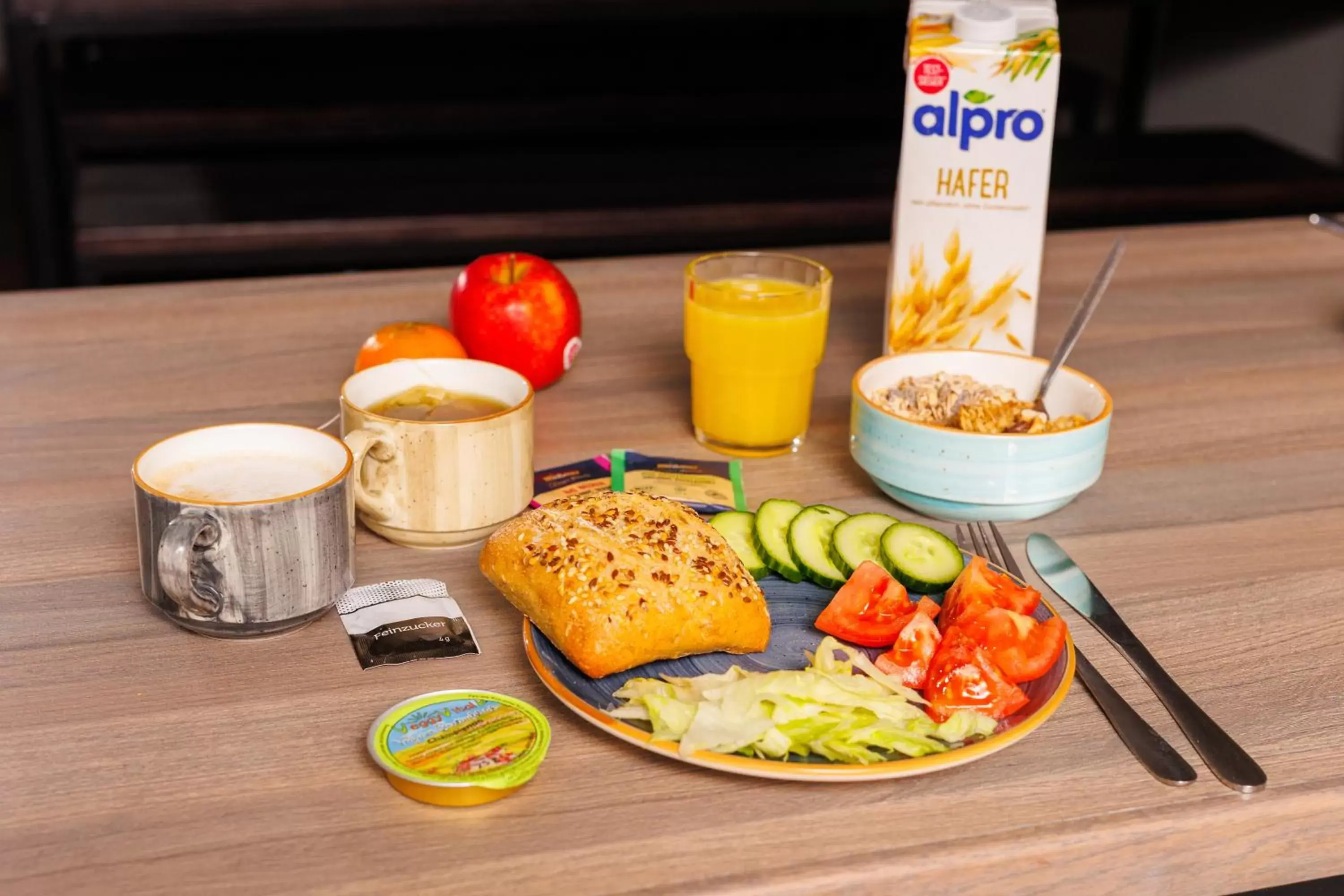 Breakfast in a&o München Hackerbrücke Breakfast in a&o München Hackerbrücke