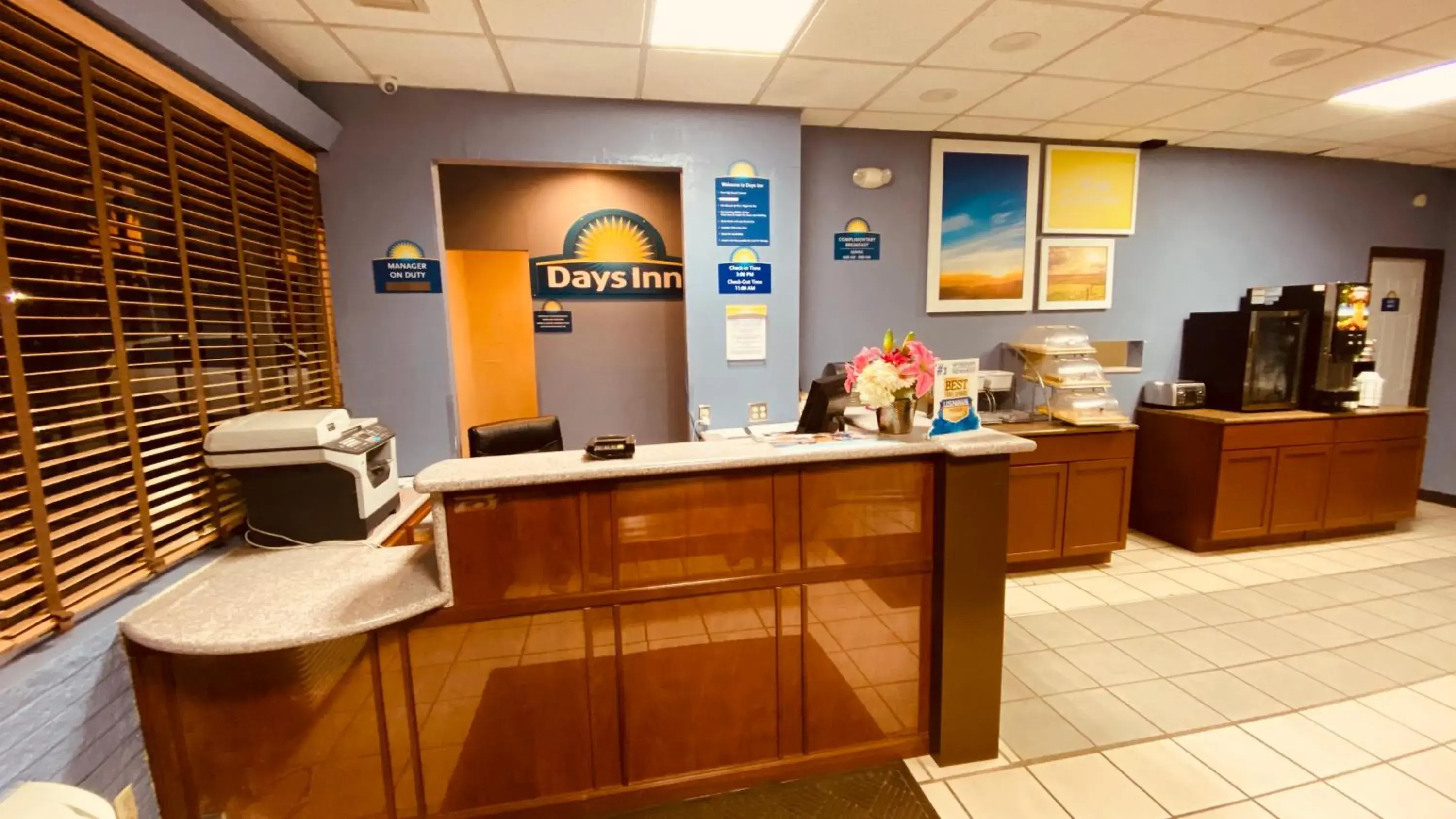 Lobby or reception in Days Inn by Wyndham Salina South