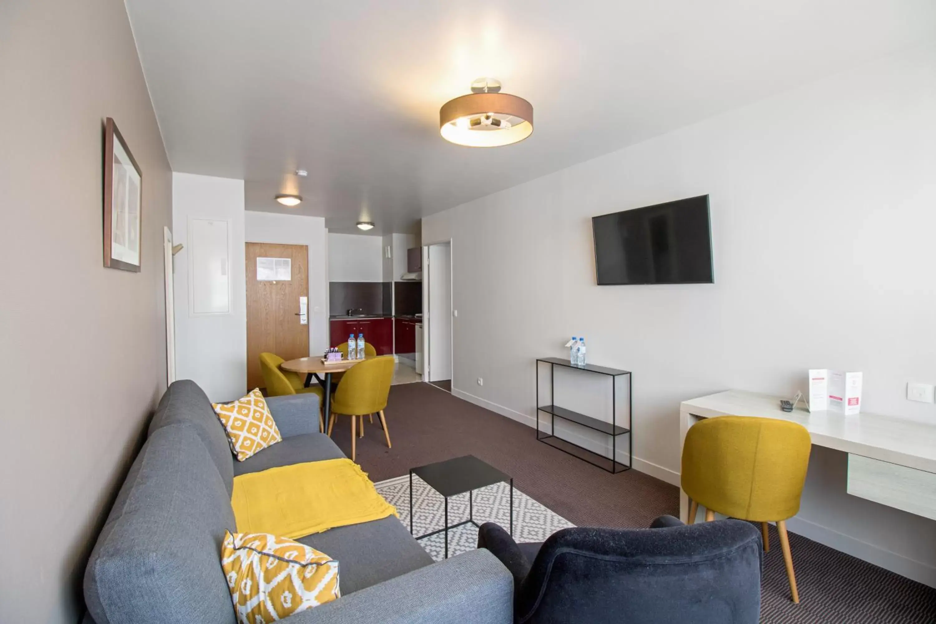 Living room, Seating Area in Appart'City Confort Paris Villejuif (Ex Park&Suites)