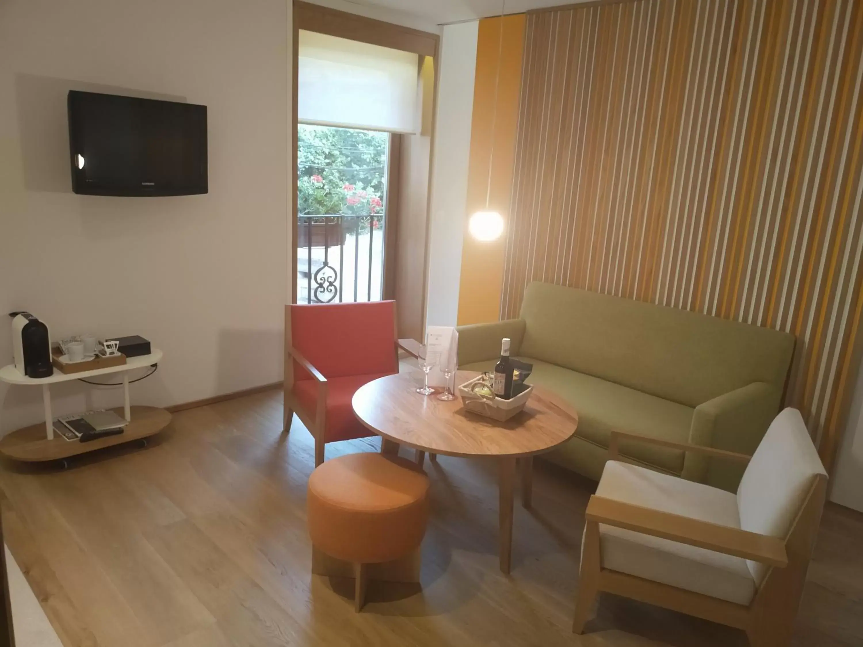 Living room, Seating Area in Echaurren Hotel Gastronómico