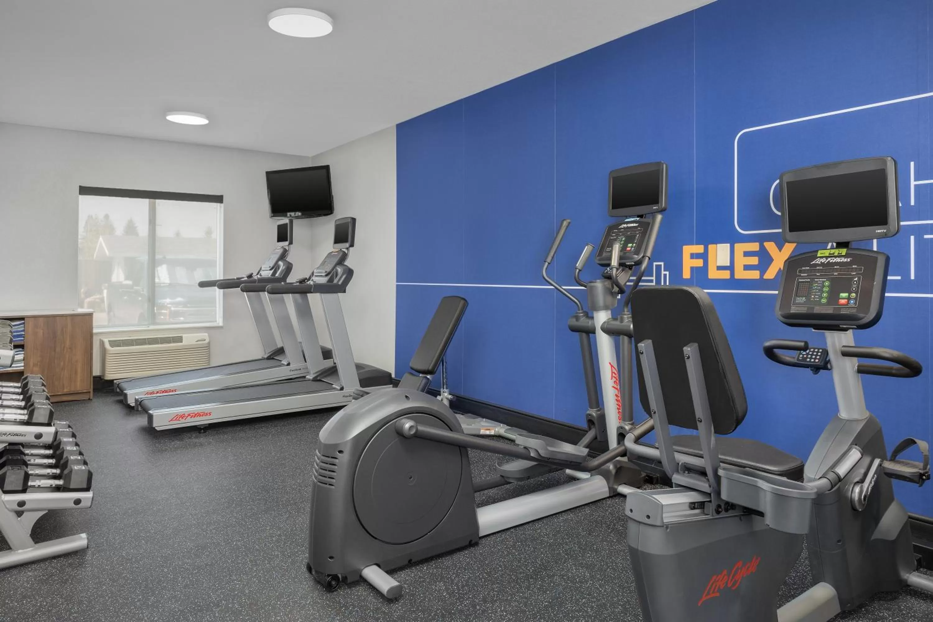 Fitness centre/facilities in Holiday Inn Express & Suites Superior by IHG