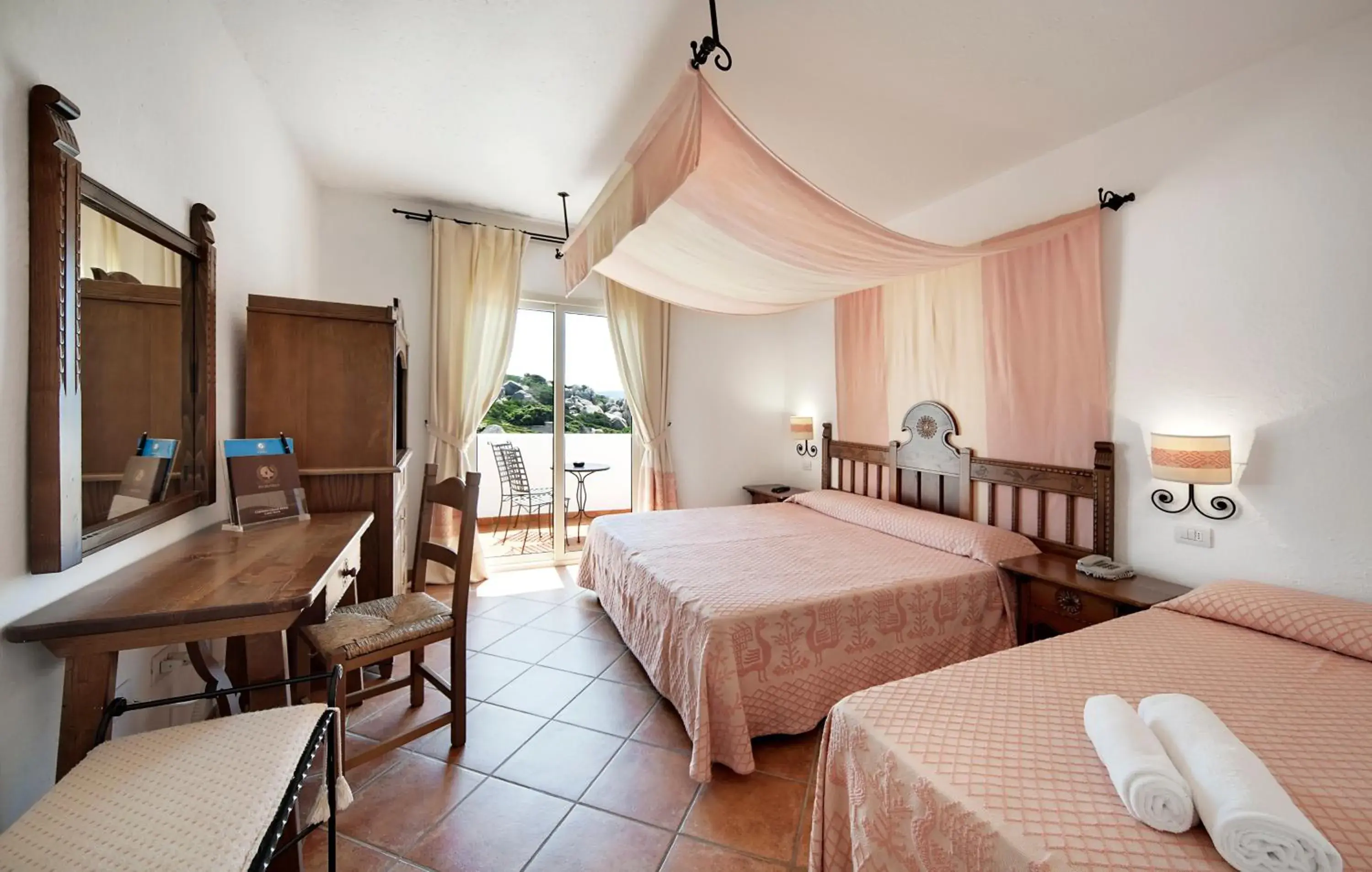 Balcony/Terrace, Bed in Colonna Grand Hotel Capo Testa