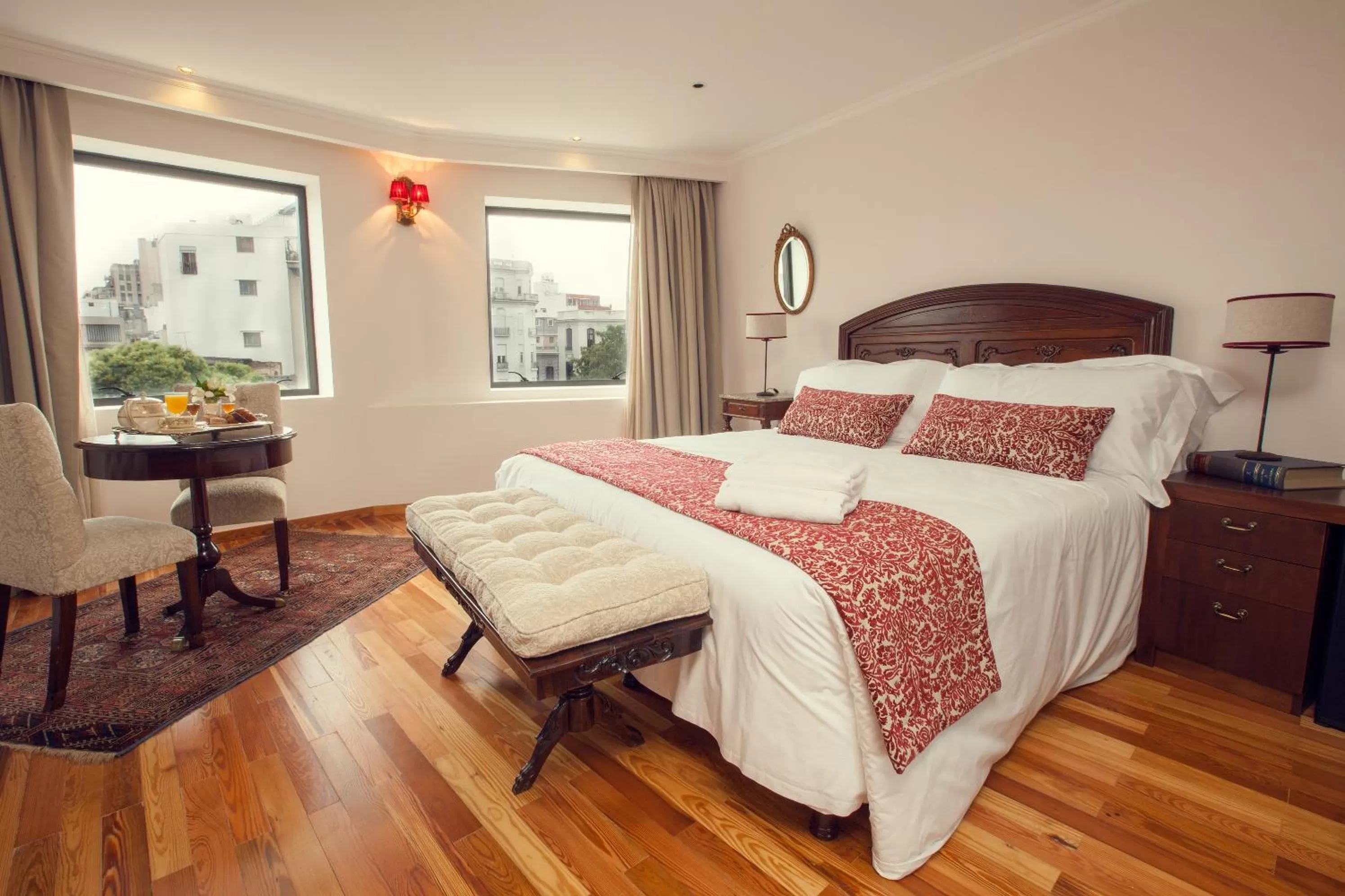 Bed in Alma Histórica Boutique Hotel