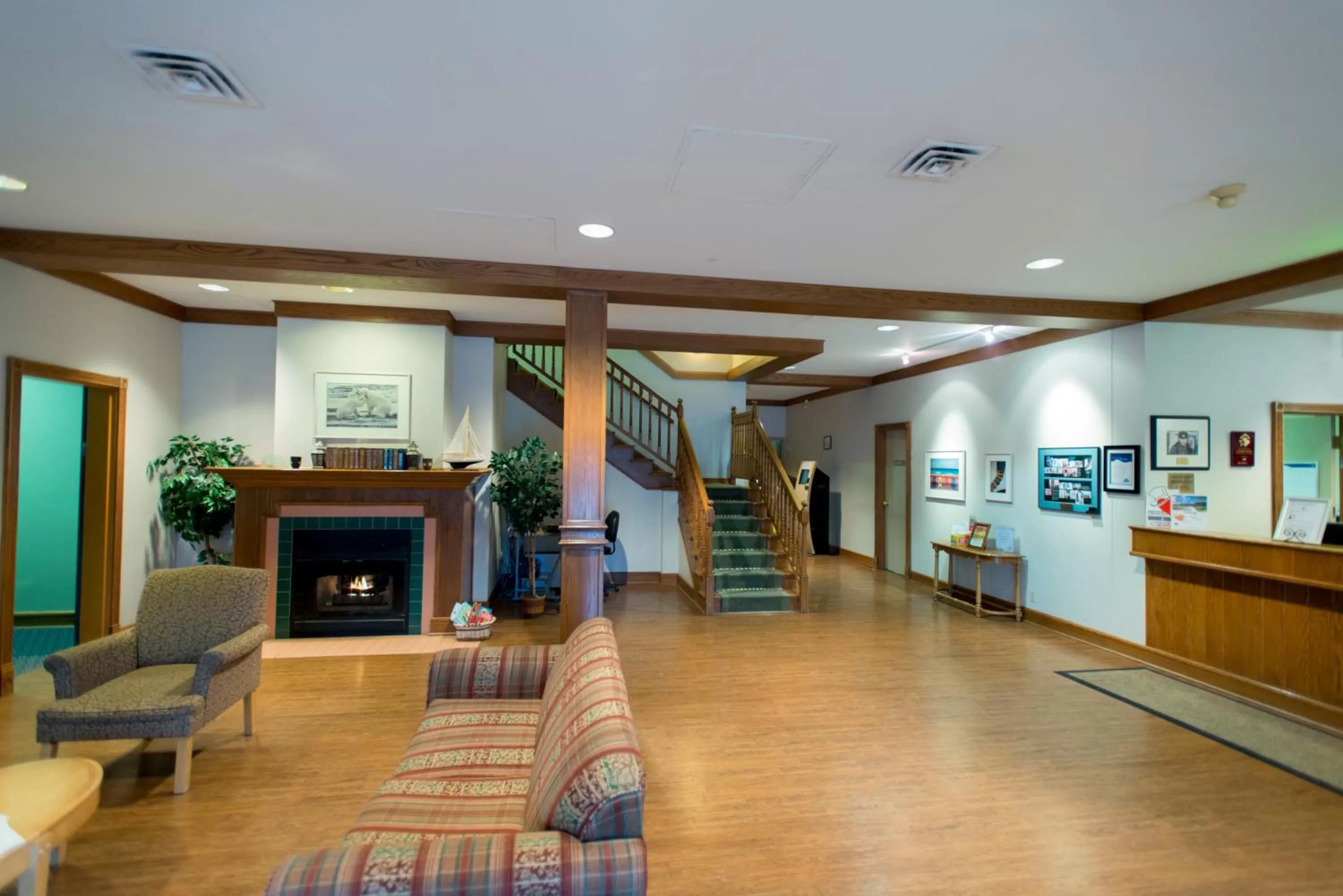 Lobby or reception in Lakeview Gimli Resort