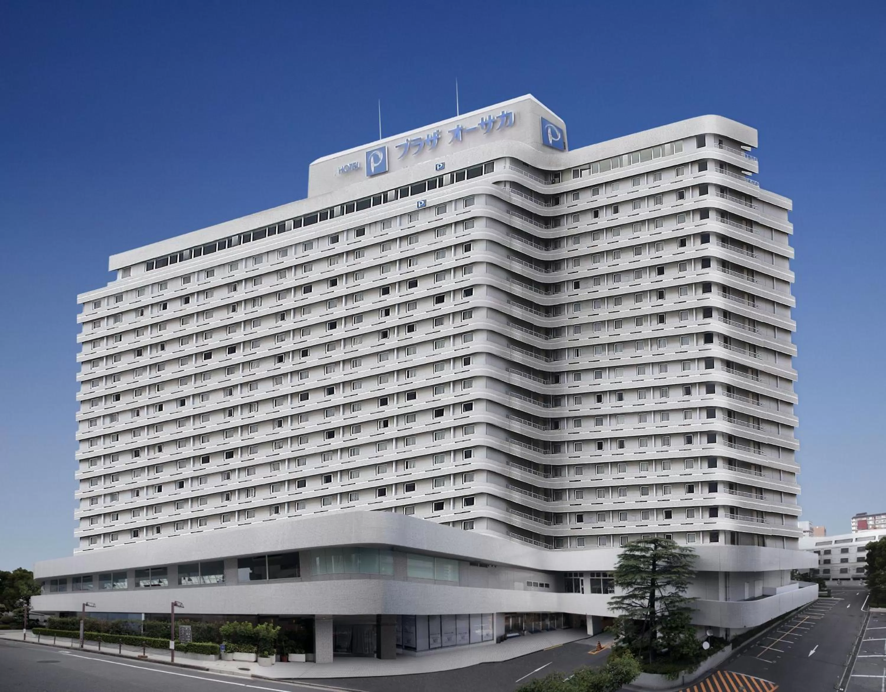 Property building in Hotel Plaza Osaka