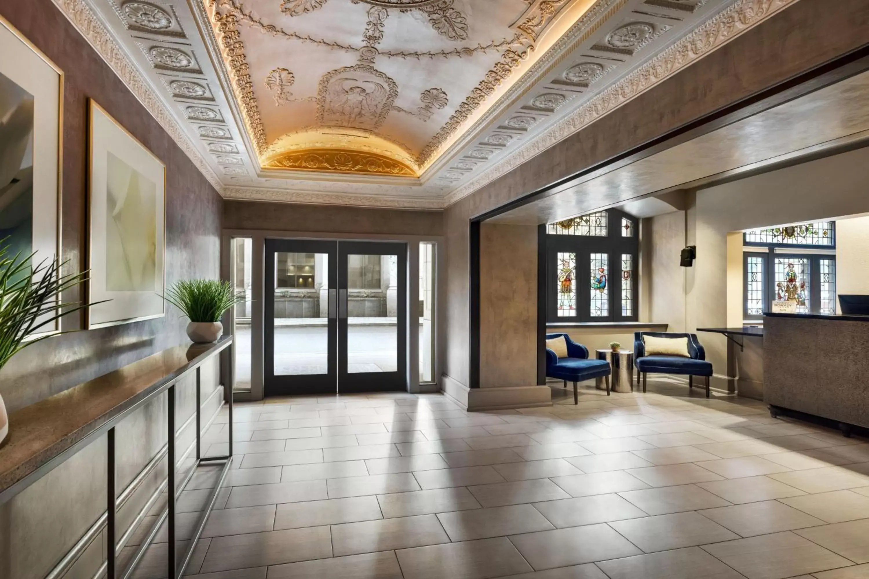 Lobby or reception, Lobby/Reception in Magnolia Hotel St. Louis, a Tribute Portfolio Hotel