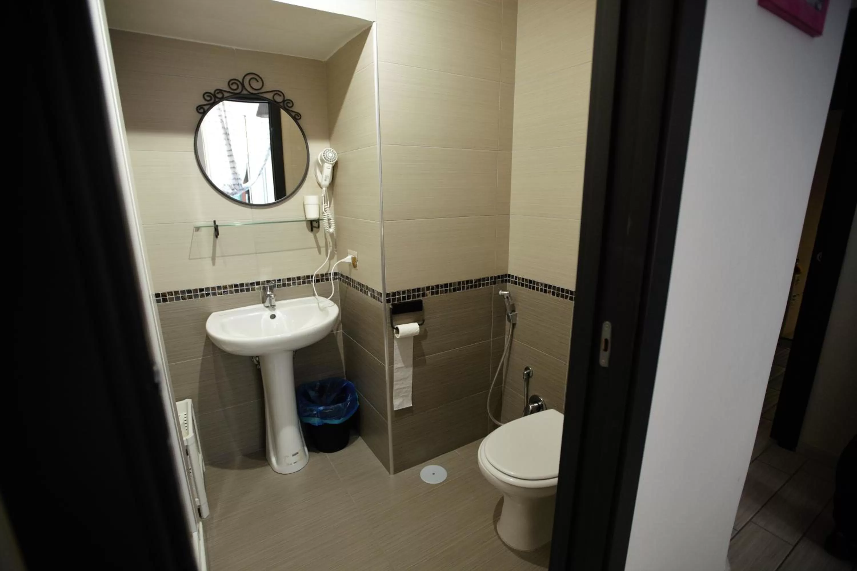 Bathroom in Domus Armenio