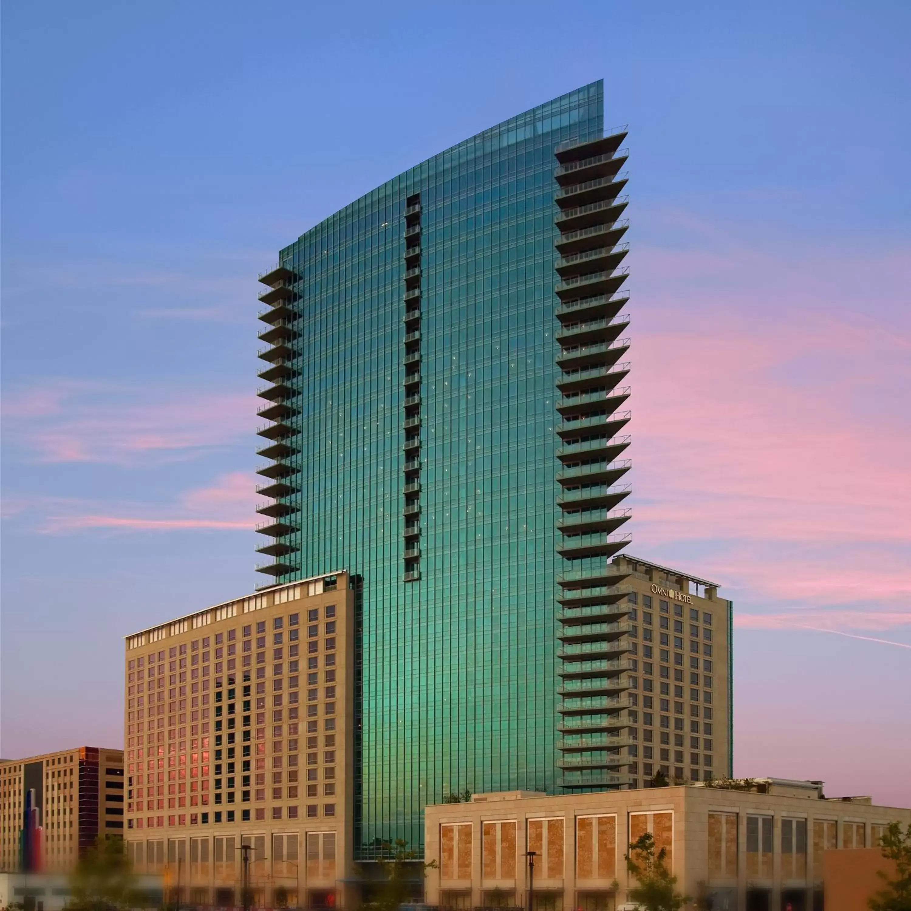 Property Building in Omni Fort Worth Hotel