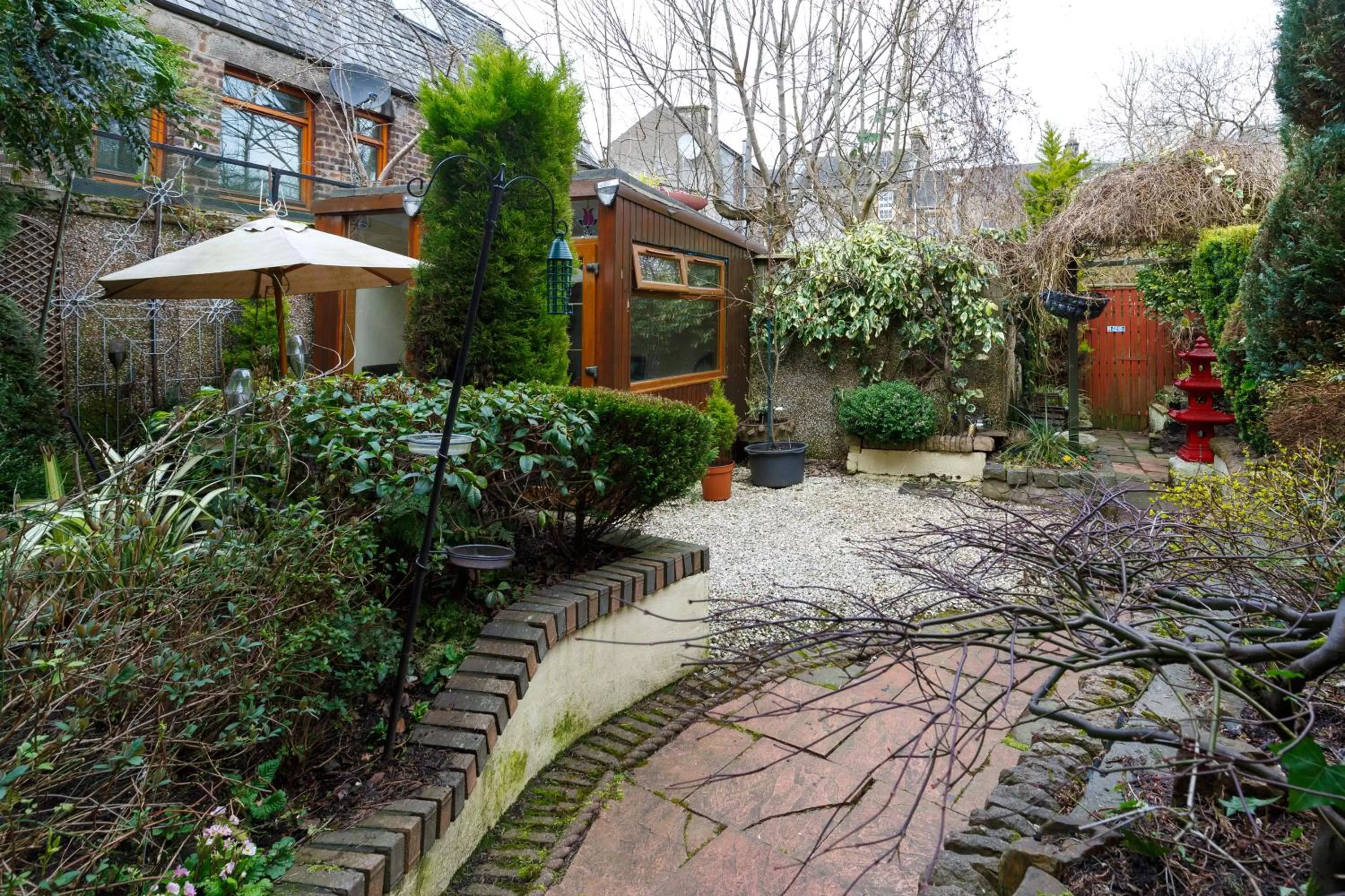 Property building in Castle Walk Bed & Breakfast