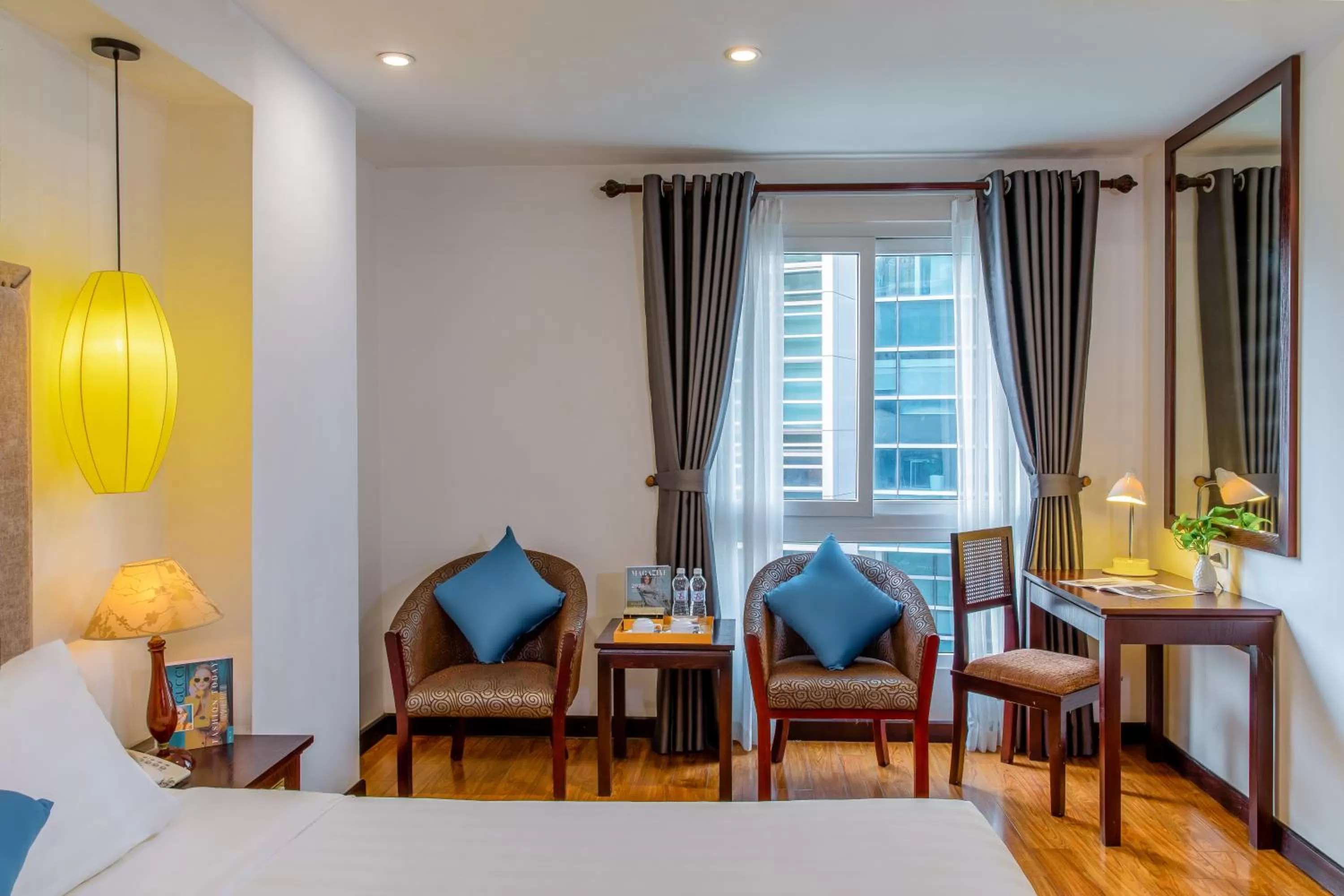 Seating area, Bed in Babylon Grand Hotel & Spa