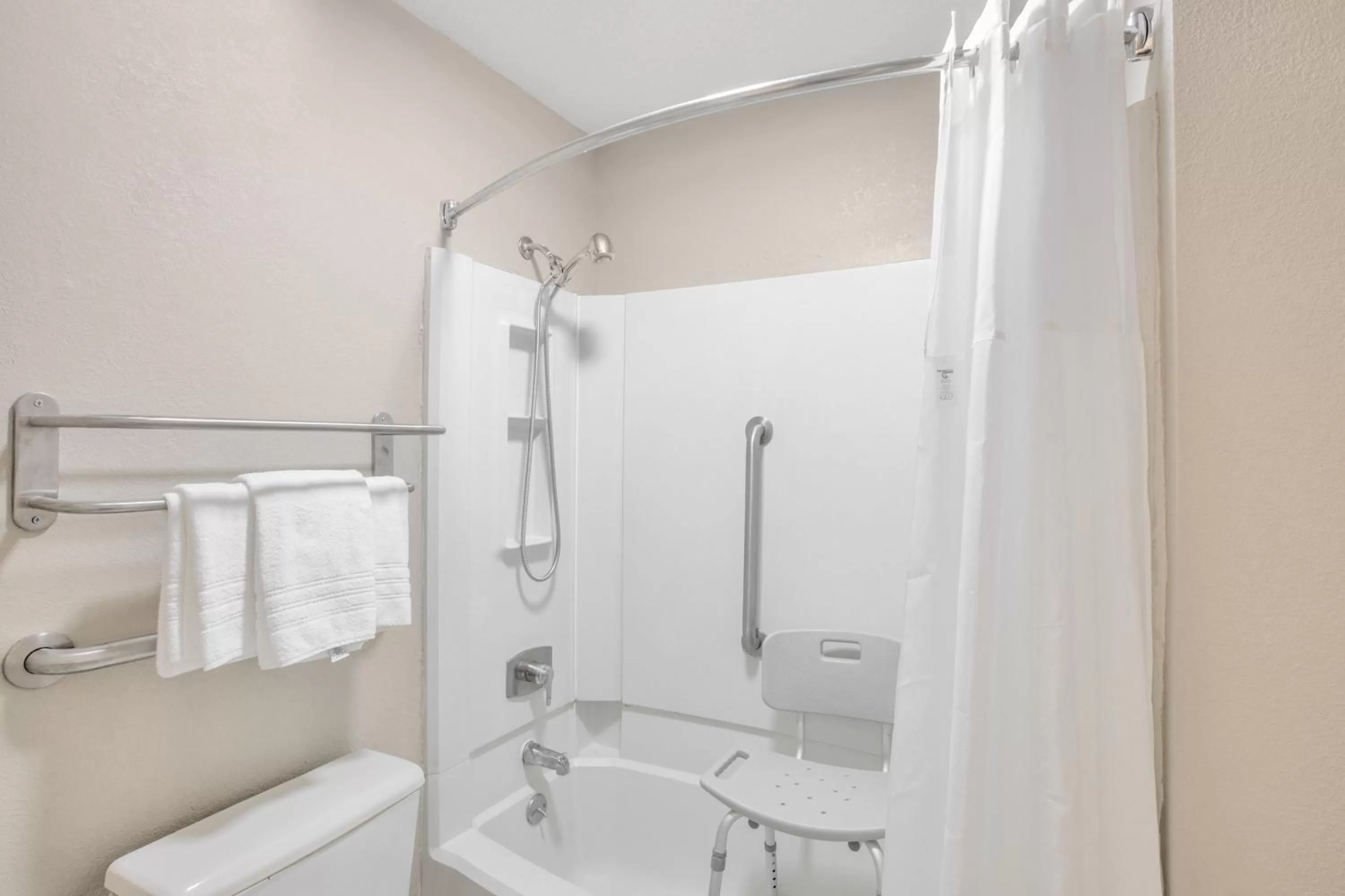 Queen Room - Disability Access/Non-Smoking in Super 8 by Wyndham Brinkley