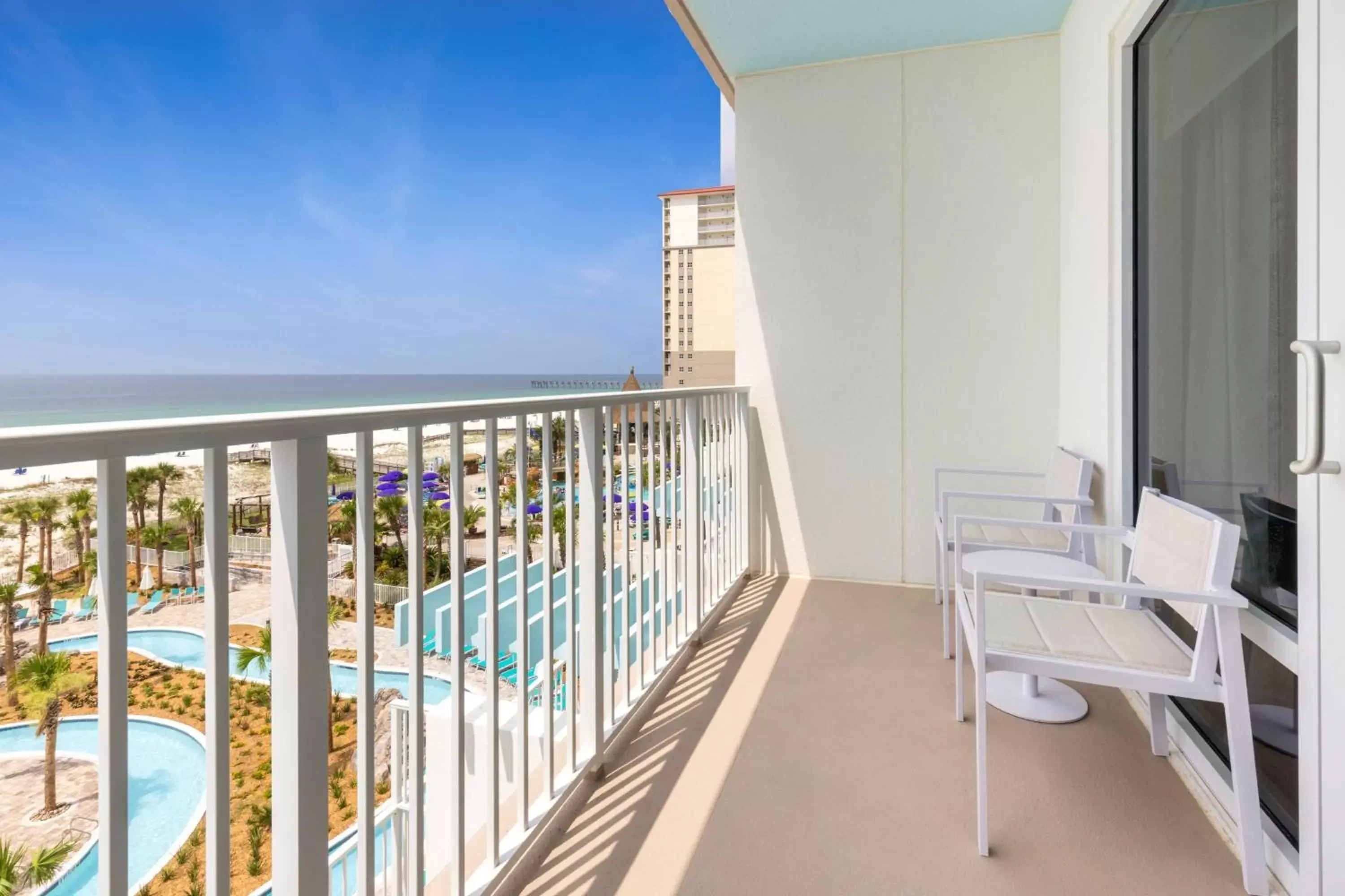 Photo of the whole room, Balcony/Terrace in Fairfield by Marriott Inn & Suites Pensacola Beach