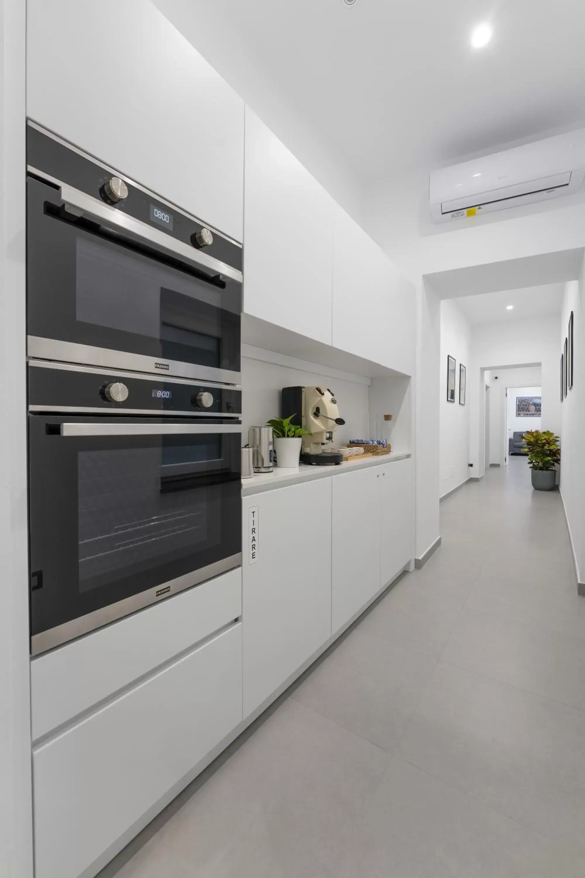 Kitchen/Kitchenette in HSuites Luxury B&B