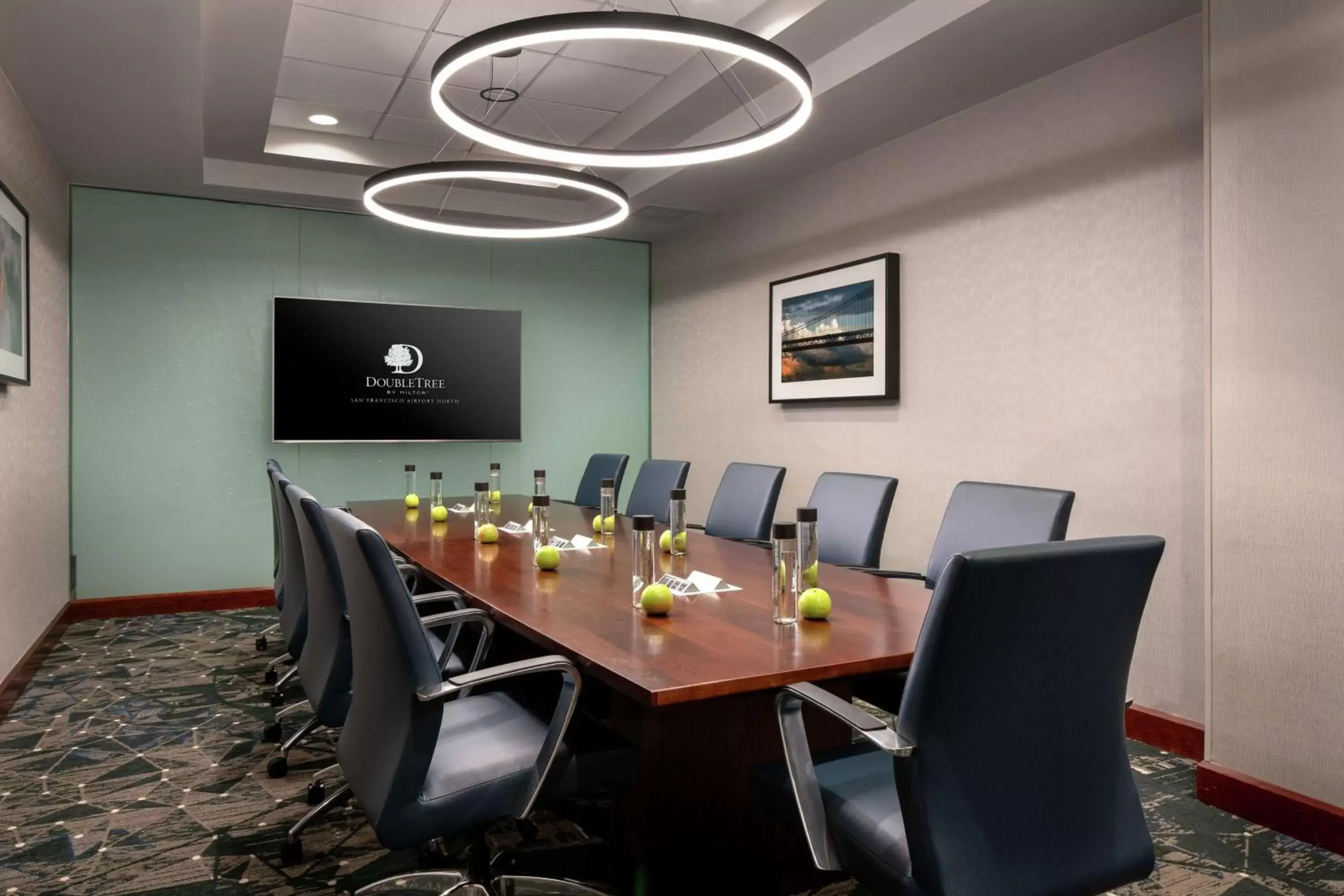 Meeting/conference room in DoubleTree by Hilton San Francisco Airport North Bayfront