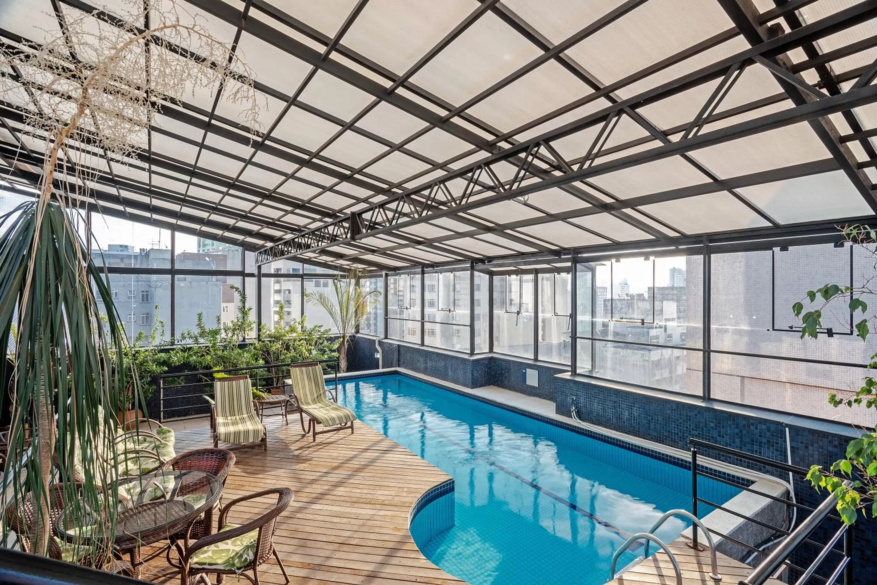 Pool view in Slaviero Curitiba Shopping