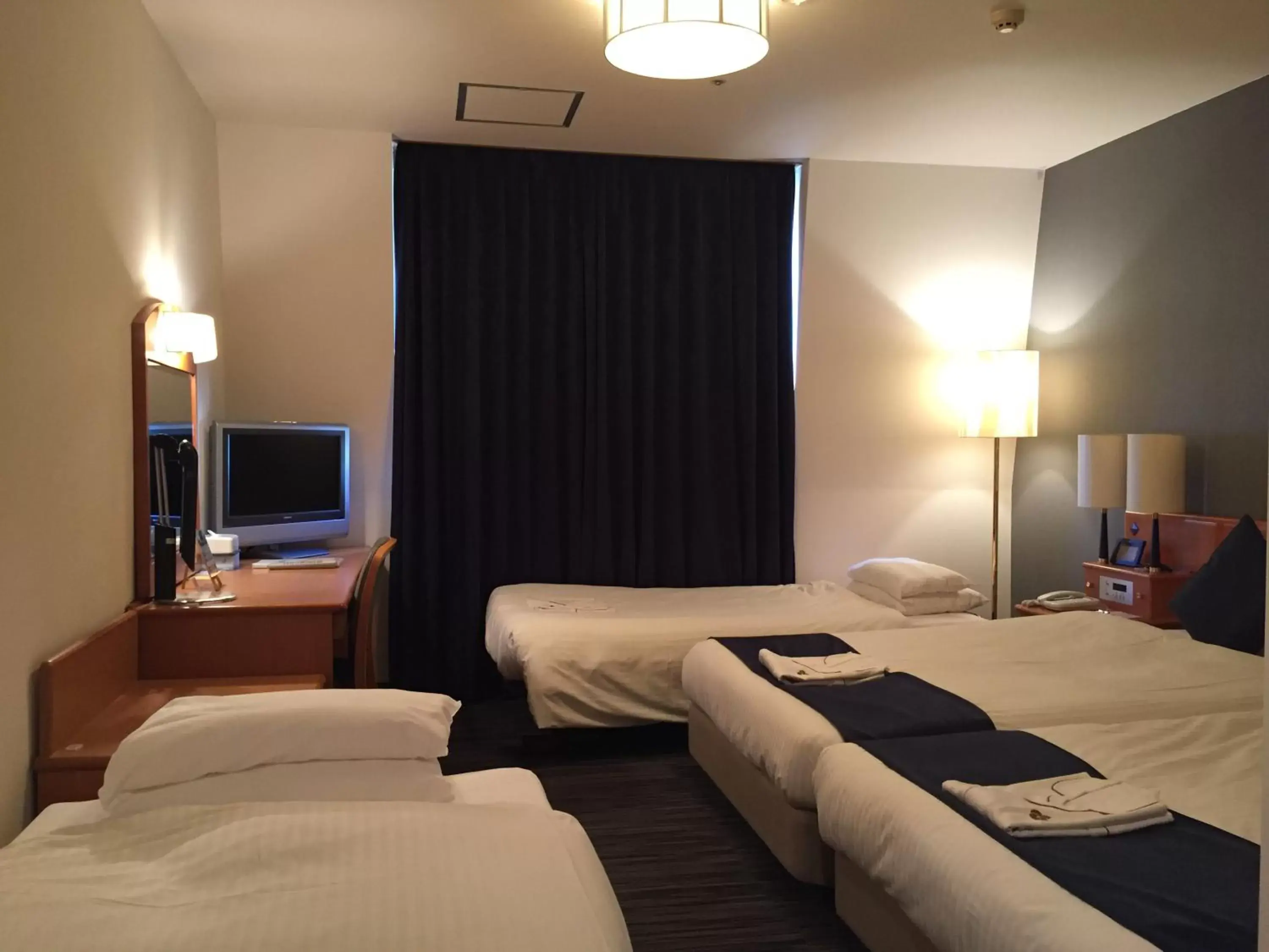Bedroom, Bed in Okayama Koraku Hotel