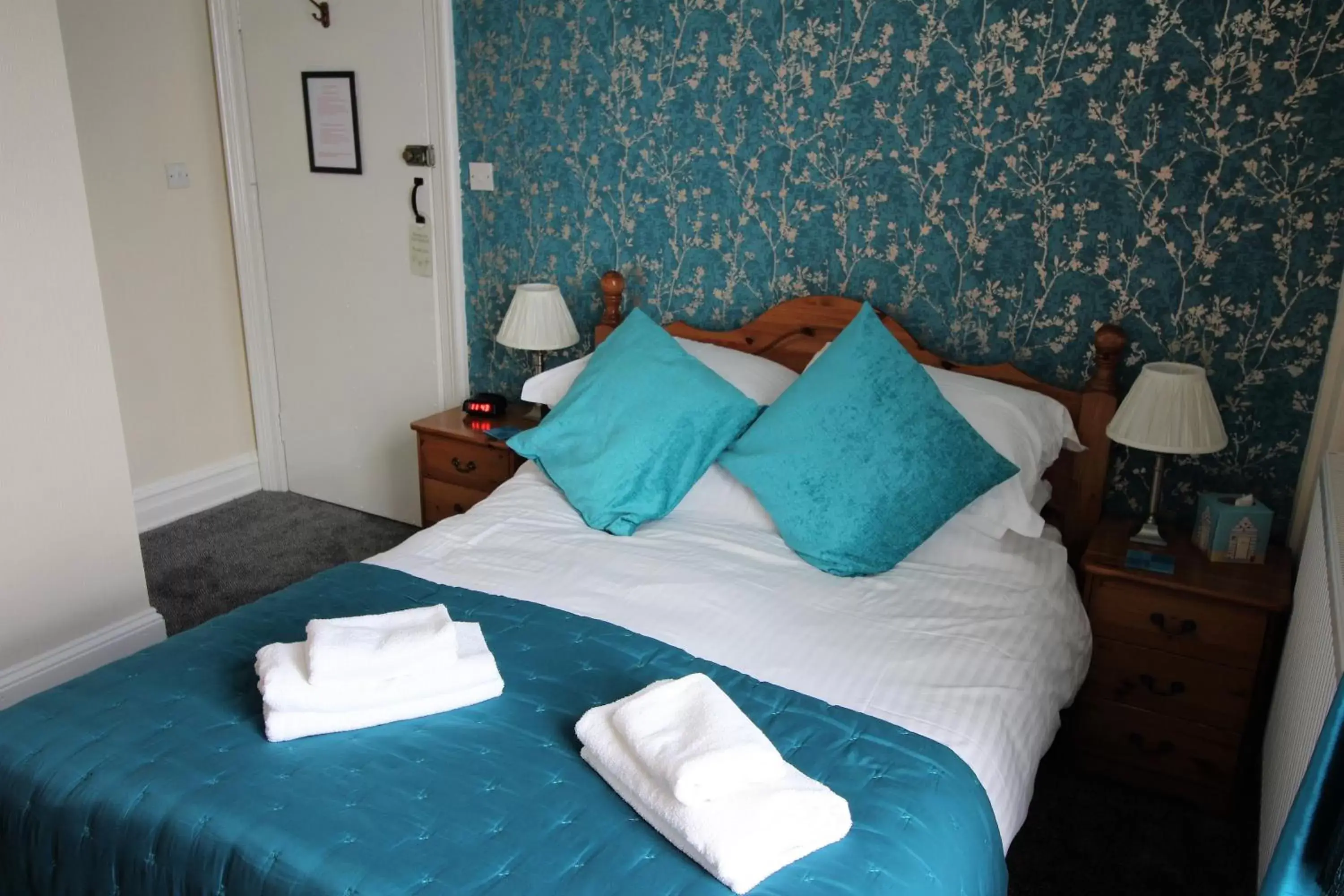 Bed in Eden Green Guest House