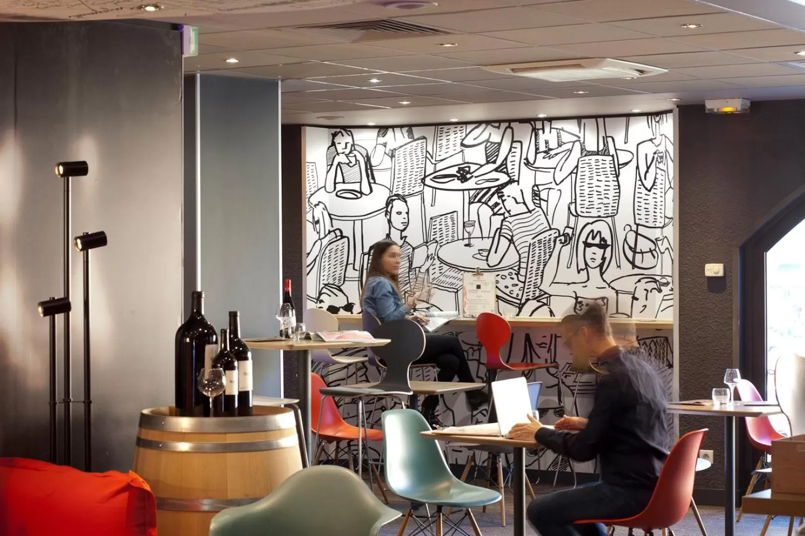 Lounge or bar in ibis Annecy Centre Vieille Ville