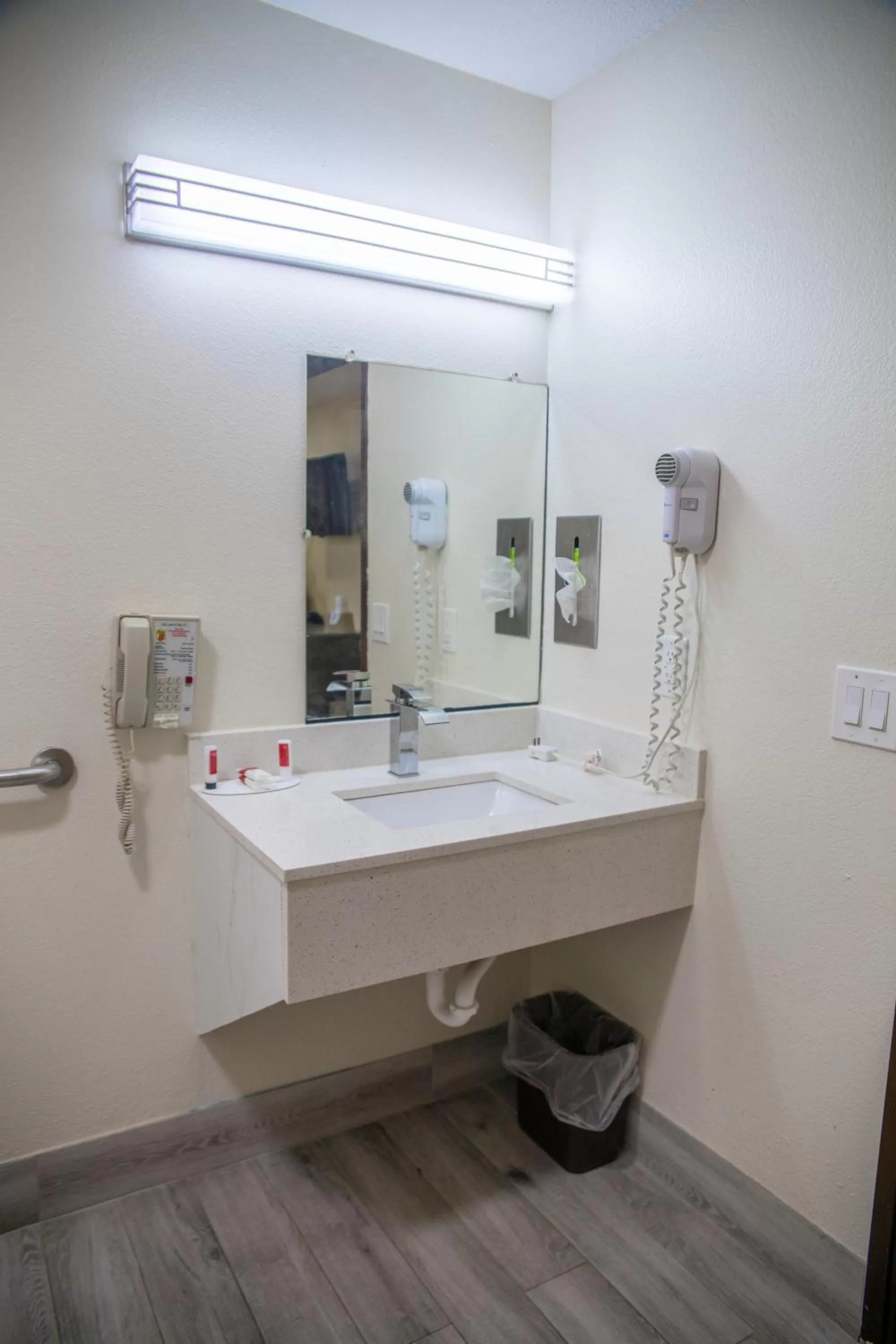 Super 8 by Wyndham Mountain Home