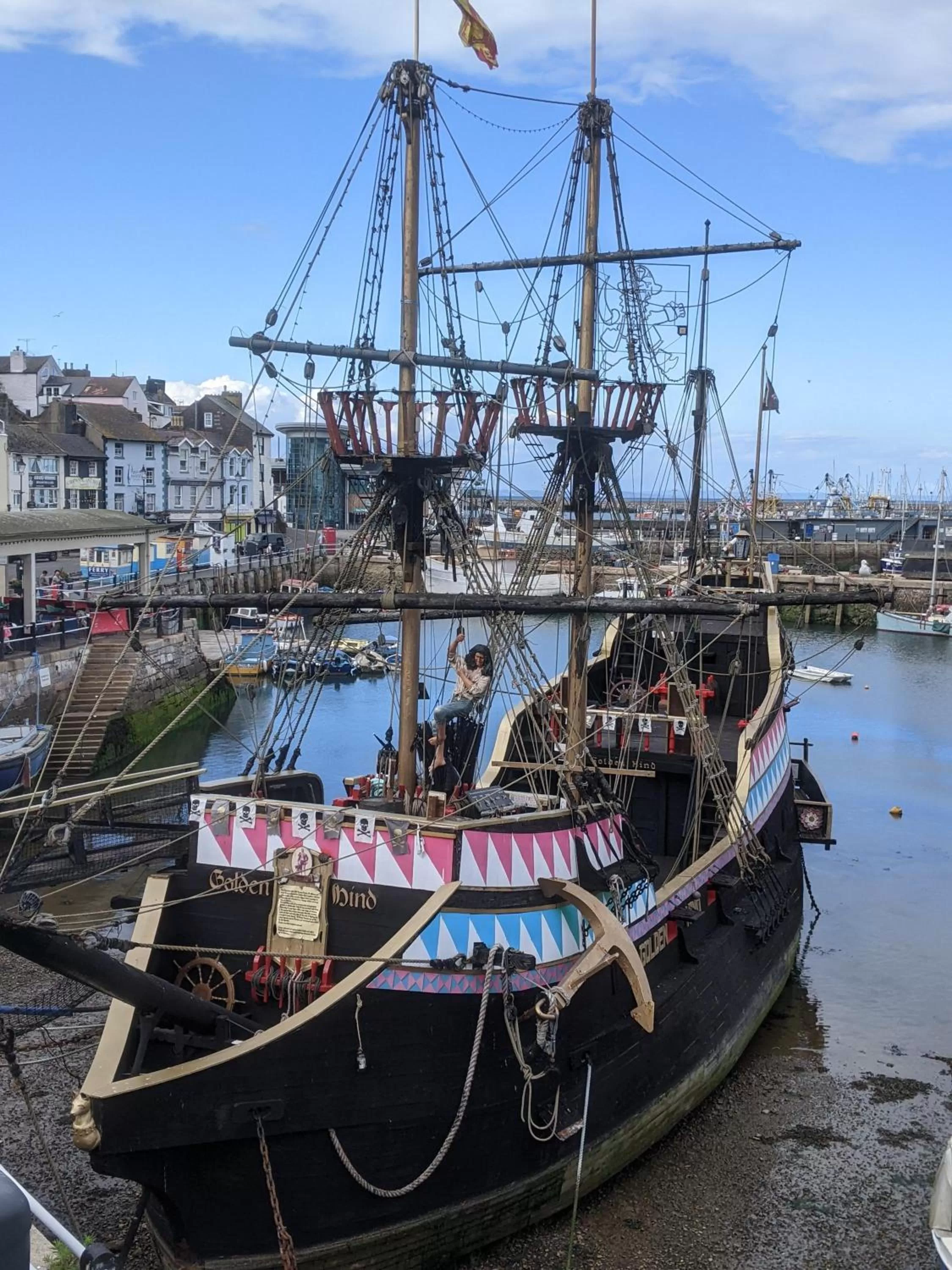 Neighbourhood in Abingdon House