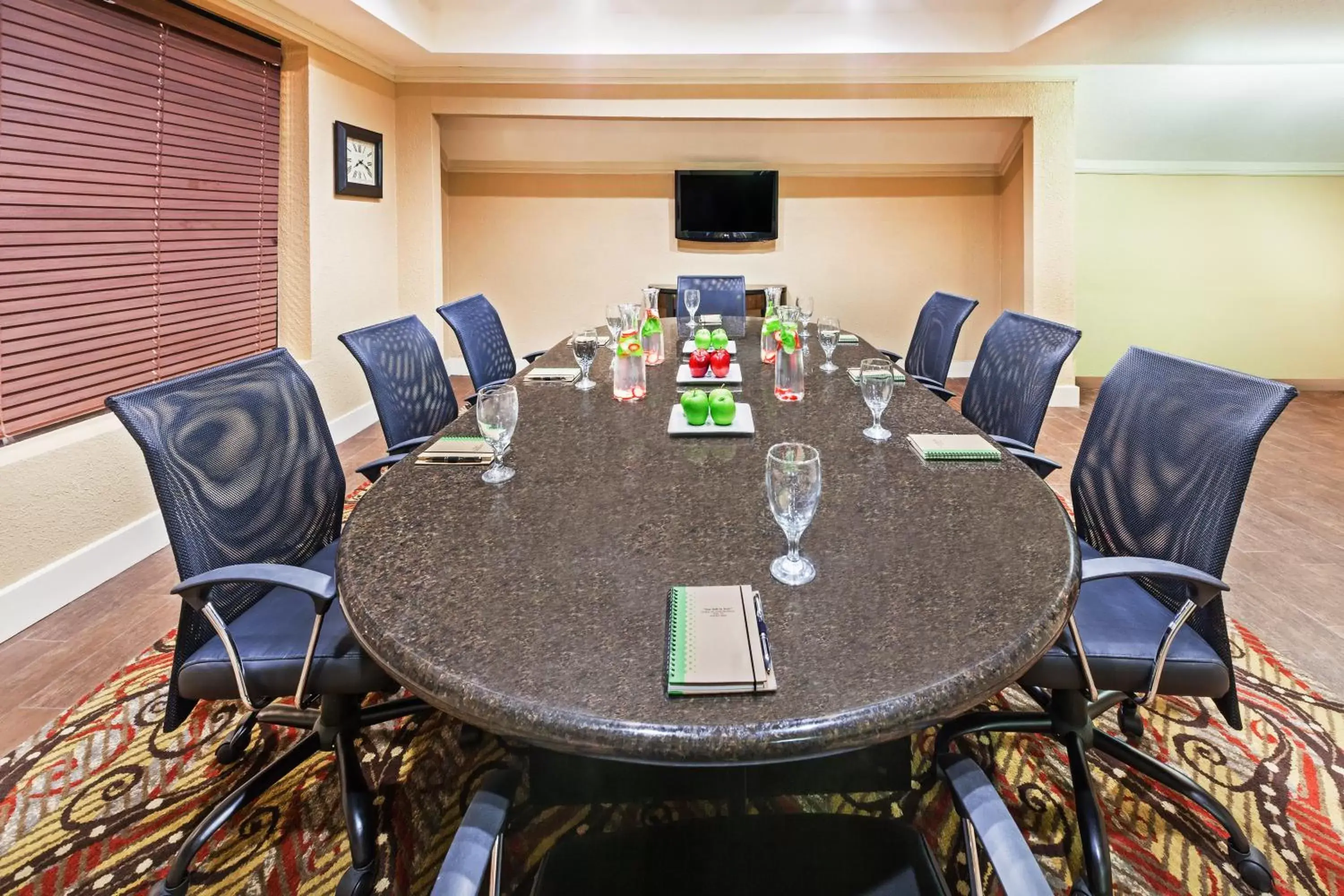 Meeting/conference room, Business Area/Conference Room in Holiday Inn Tyler - Conference Center, an IHG Hotel