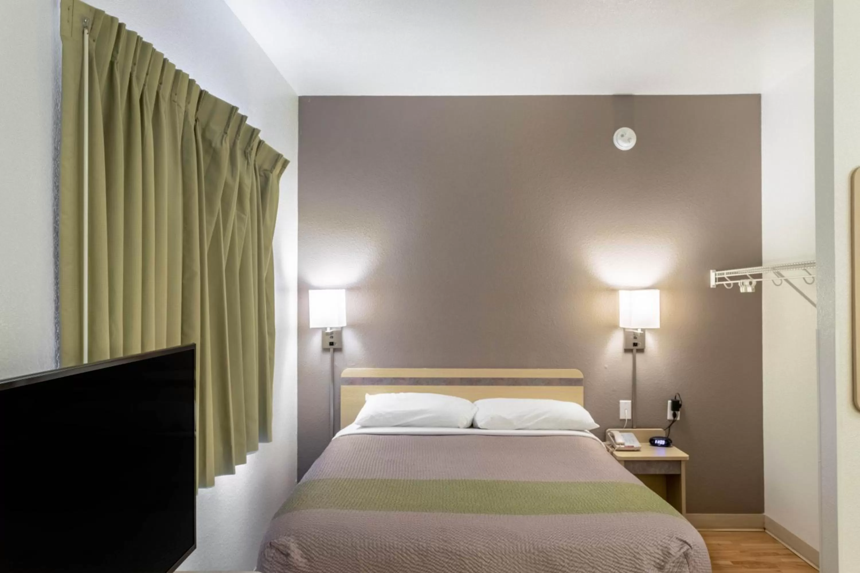 Property building in Motel 6 Fishers, In - Indianapolis