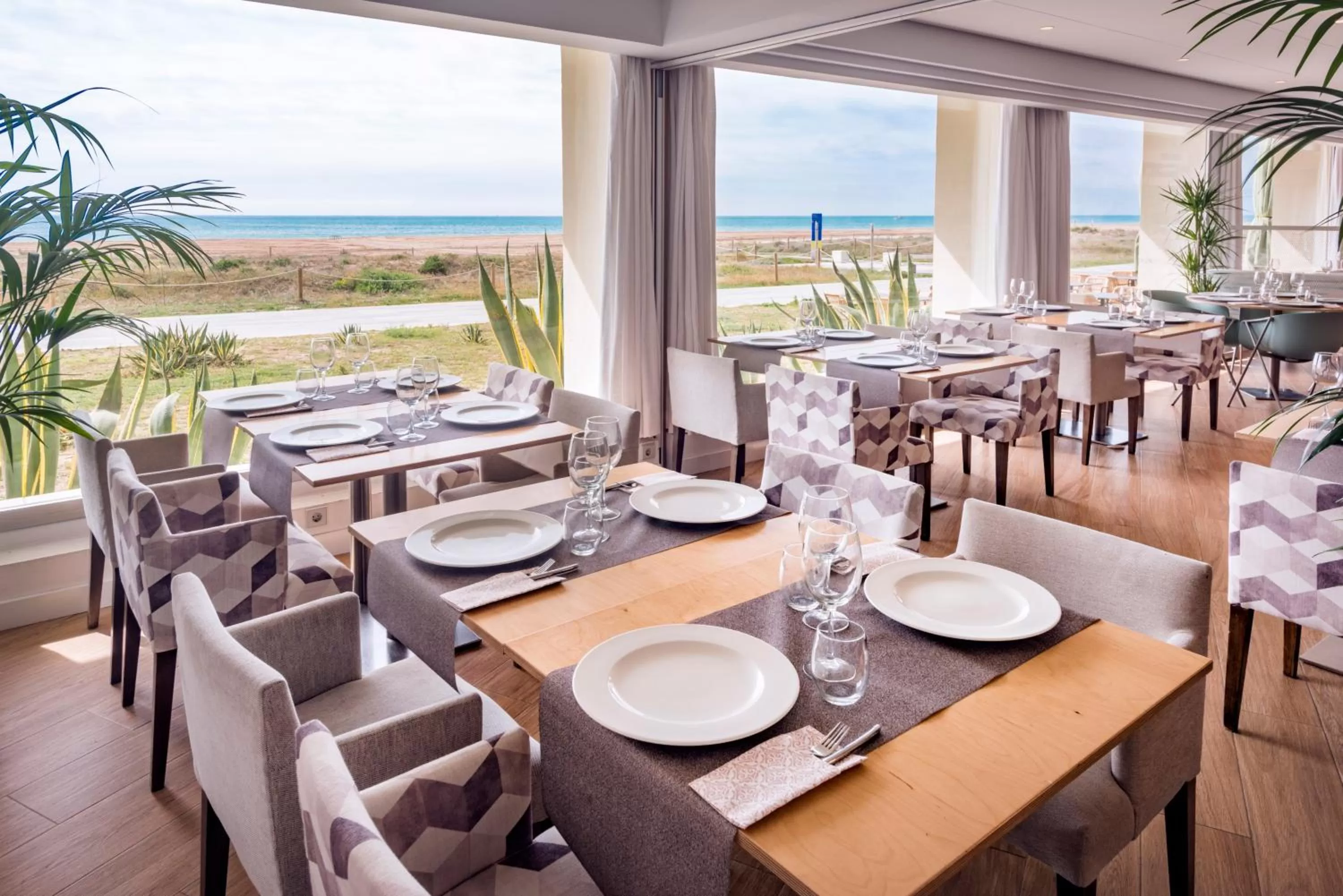 Restaurant/places to eat in Bel Air