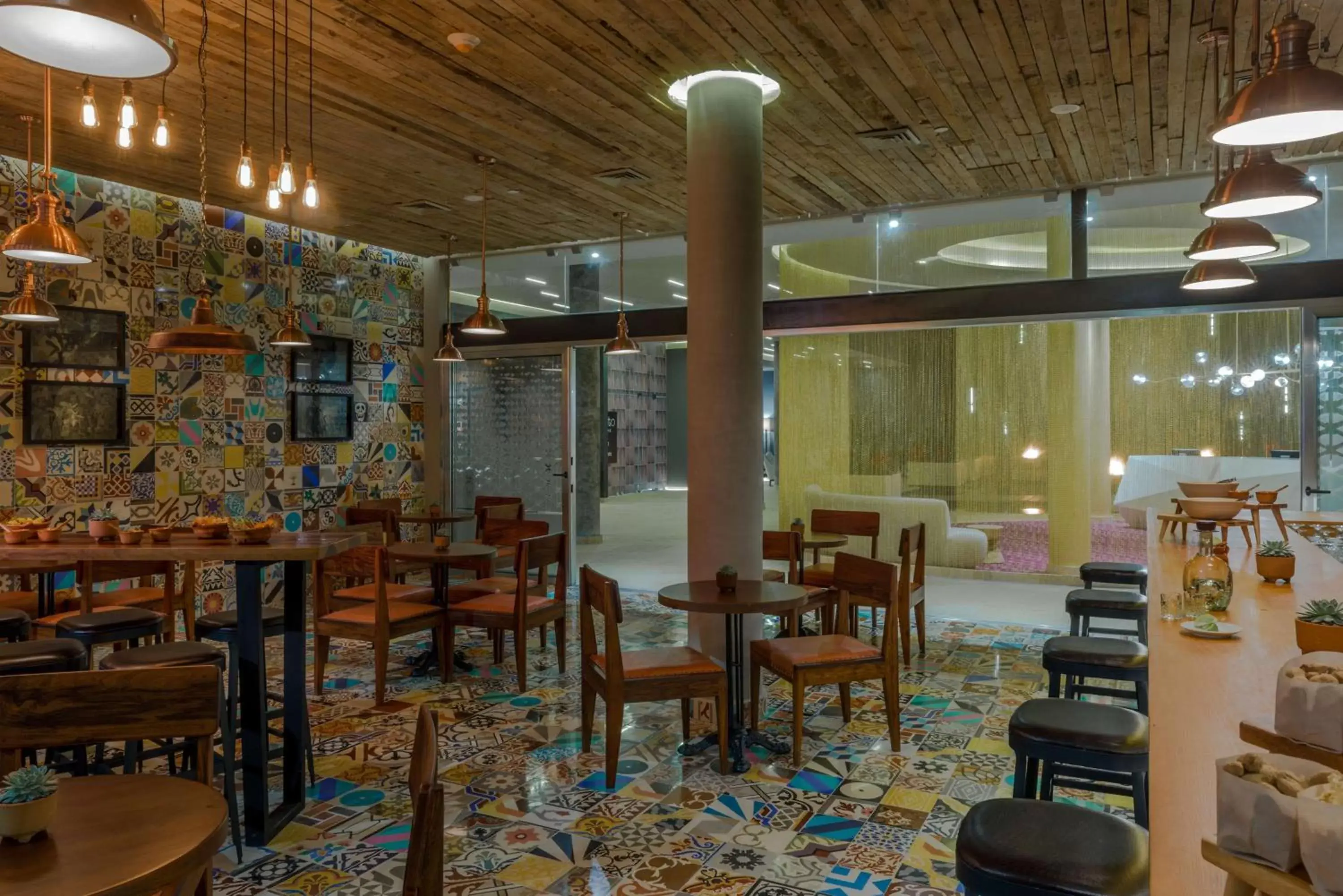 Restaurant/places to eat in The Fives Downtown Hotel & Residences, Curio Collection by Hilton Restaurant/places to eat in The Fives Downtown Hotel & Residences, Curio Collection by Hilton