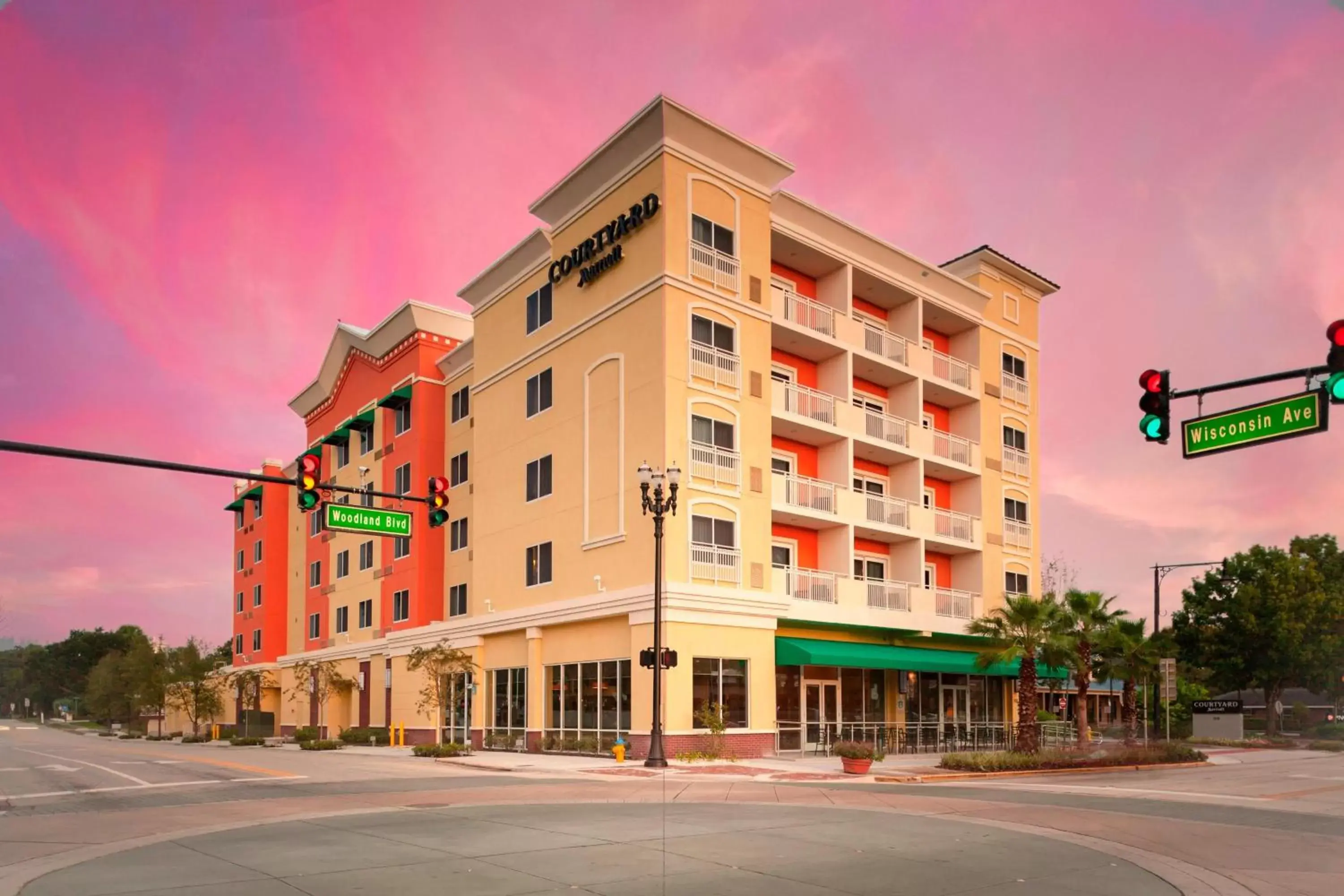 Property Building in Courtyard by Marriott DeLand Historic Downtown