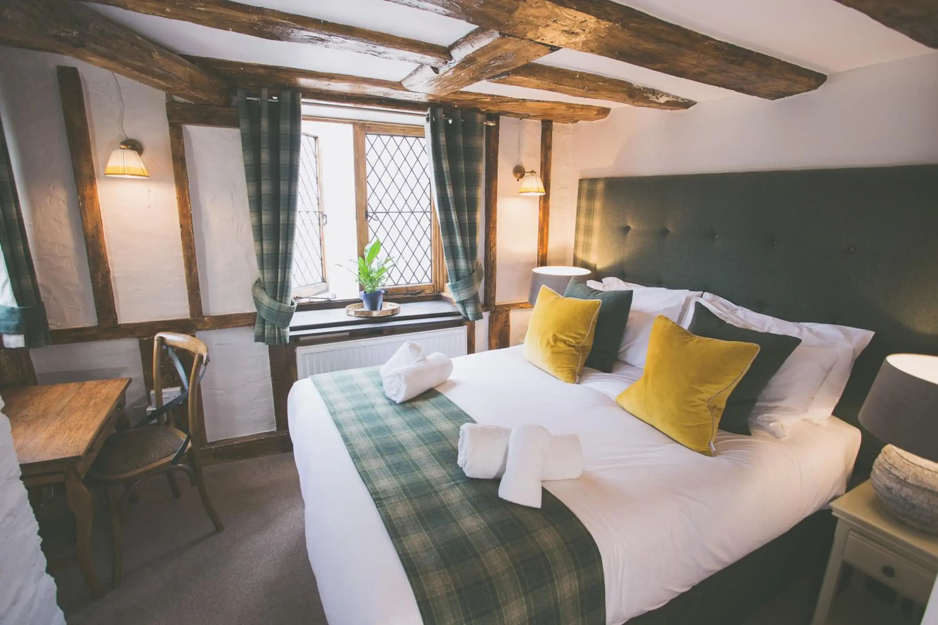 Bedroom, Seating Area in Bayards Cove Inn