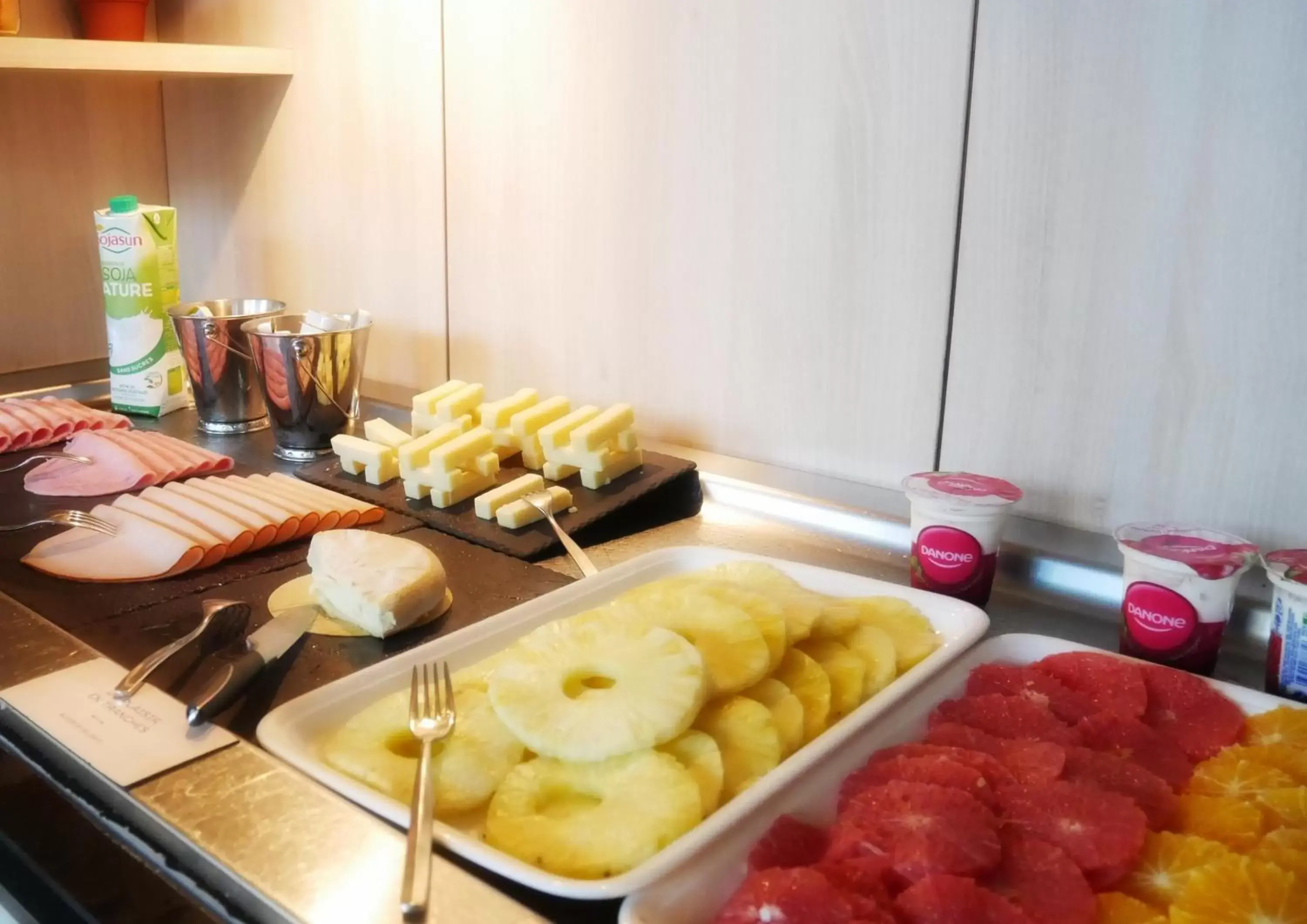 Buffet breakfast, Food in Novotel Narbonne Sud A9/A61