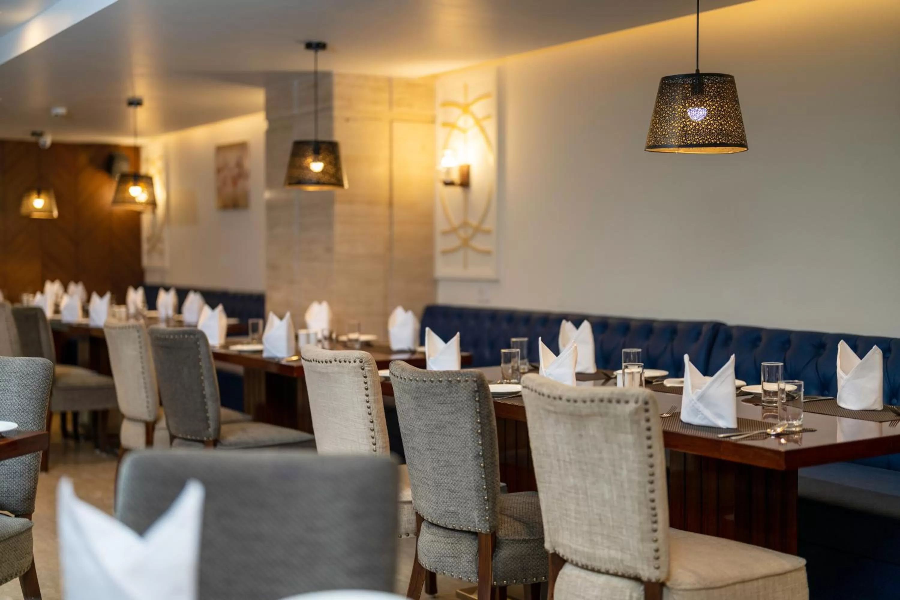 Restaurant/places to eat in Cygnett Inn Paras