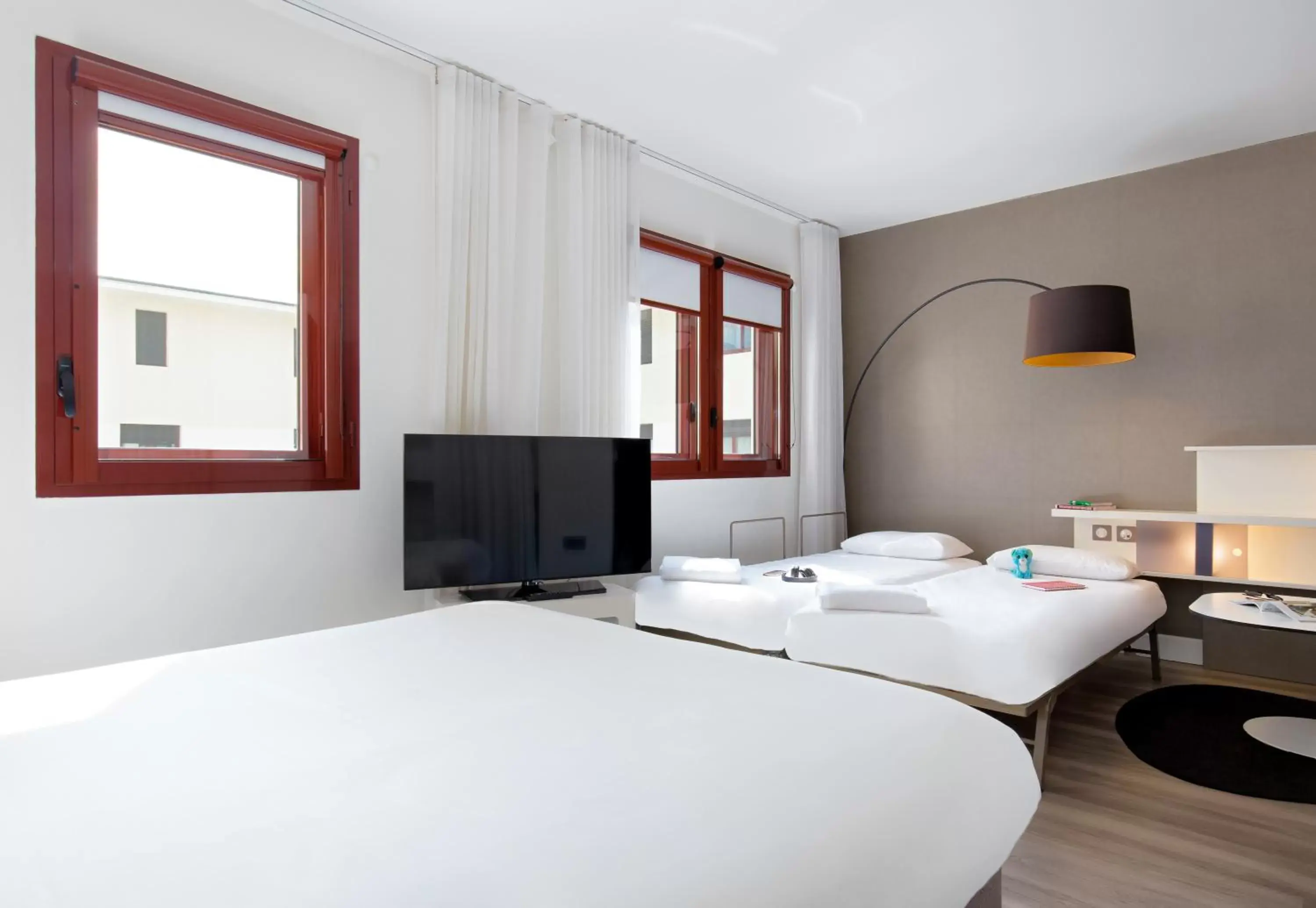 Bed in Novotel Suites Perpignan Centre
