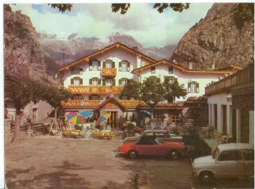 Property Building in Hotel Del Viale