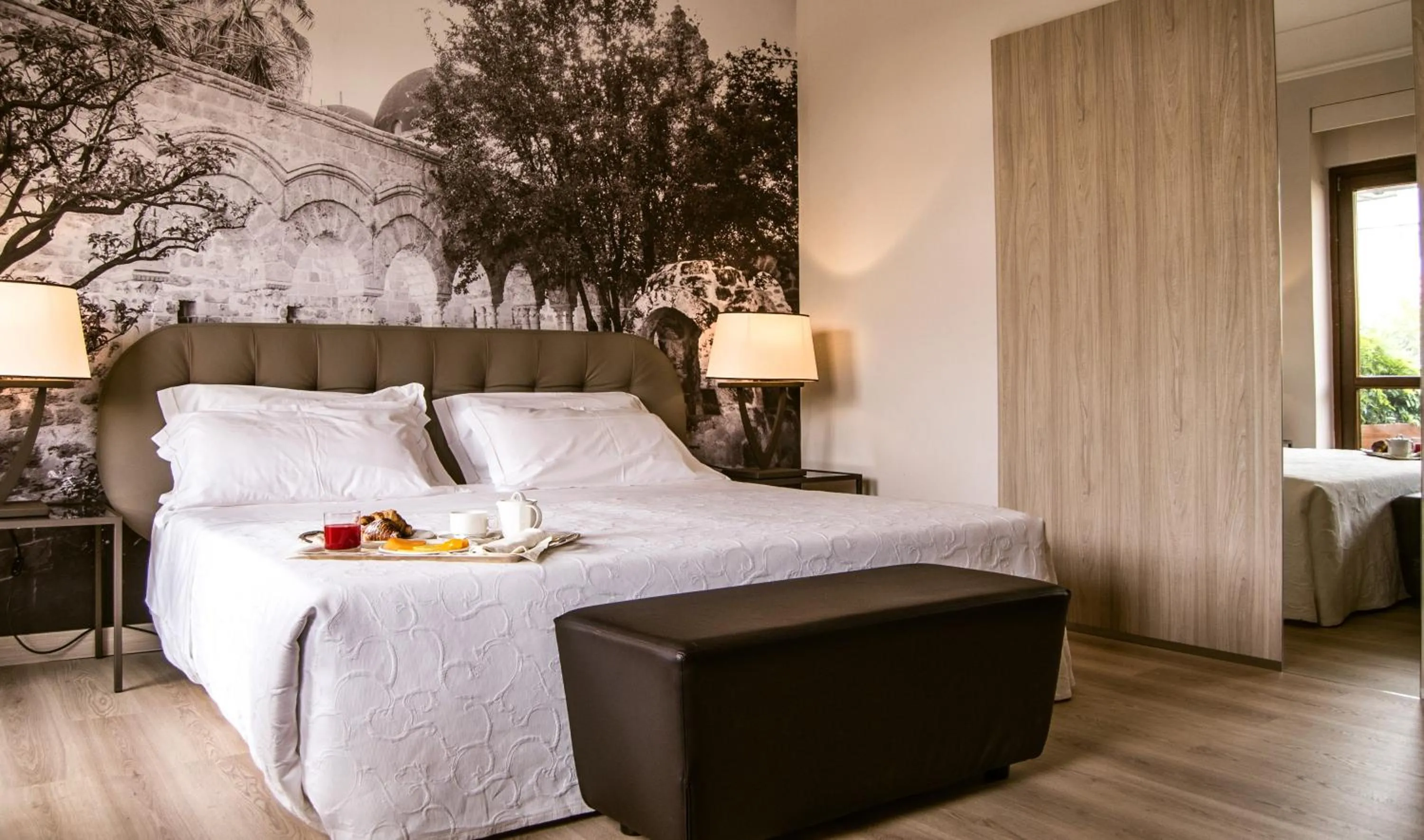 Photo of the whole room, Bed in Hotel Federico II Central Palace