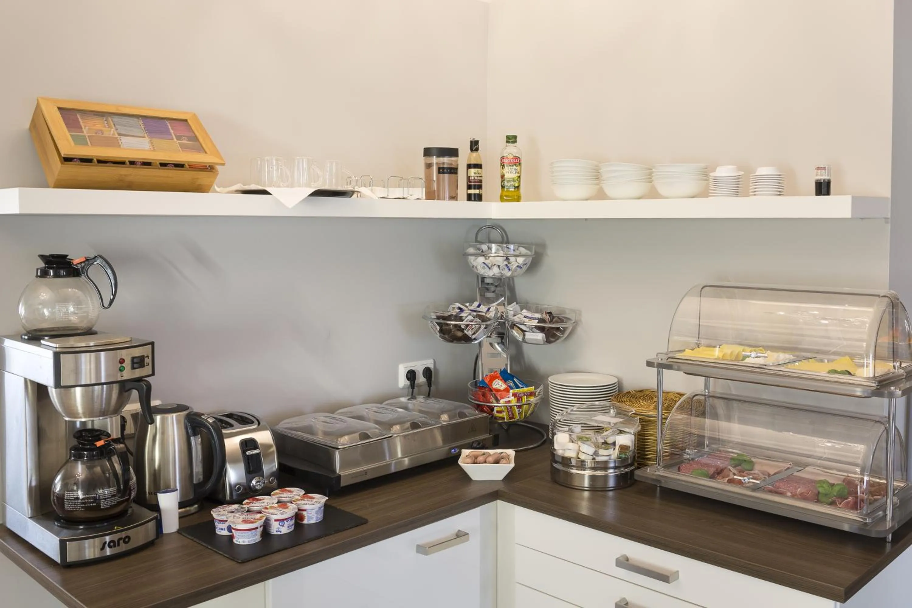 Food in Hotel Forty Four