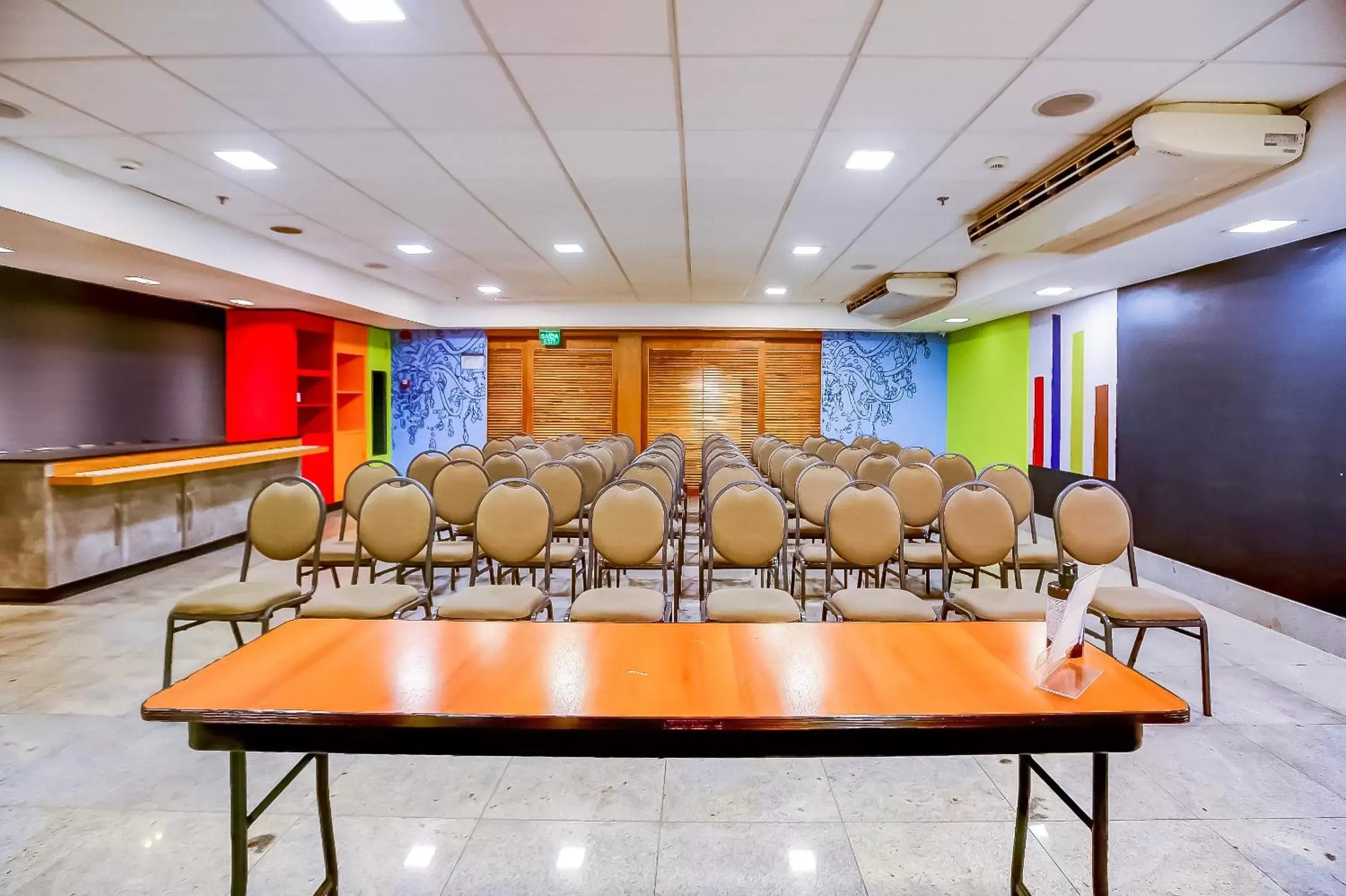 Business facilities in ibis budget Rio de Janeiro Nova America