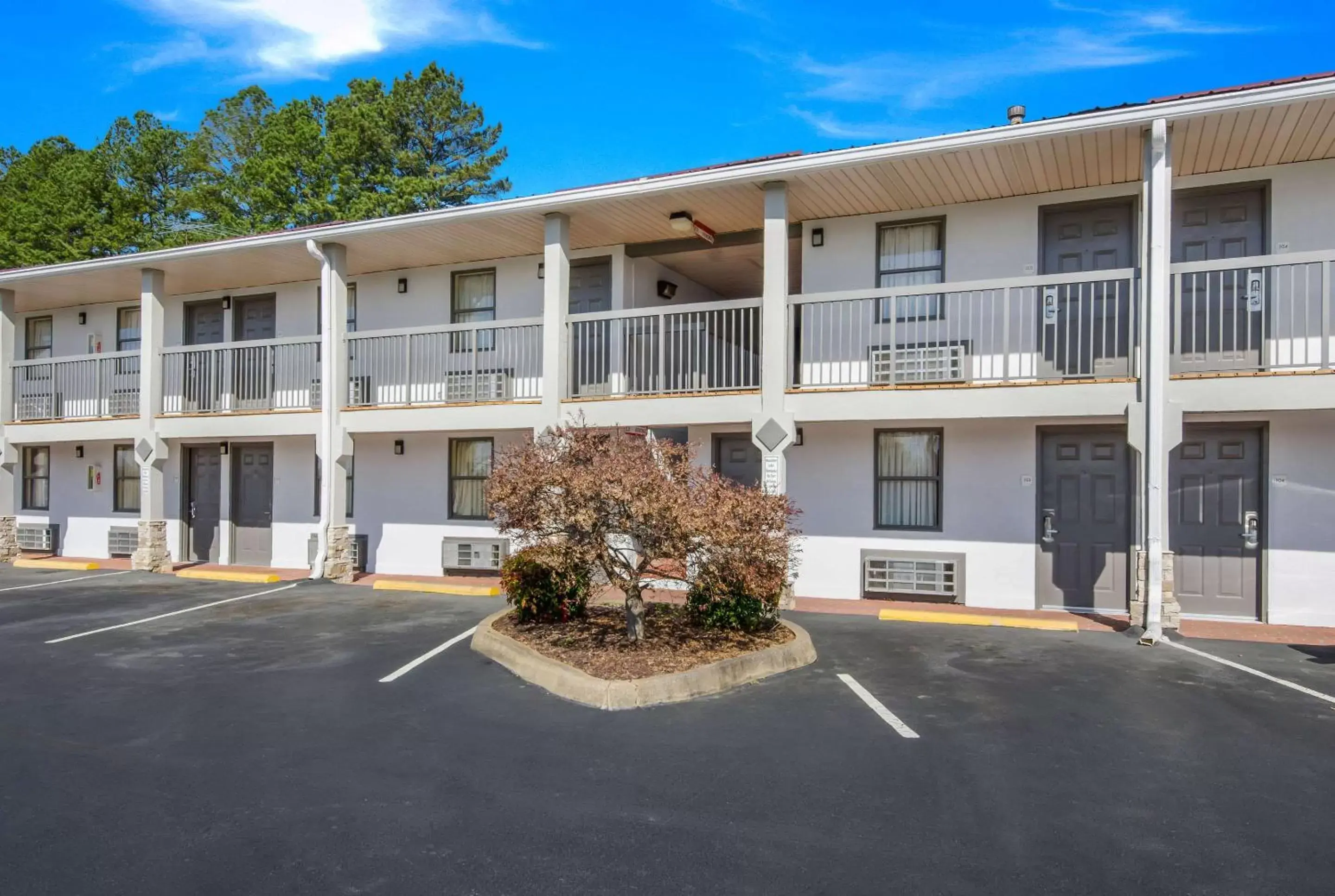 Property Building in Econo Lodge Kingsport