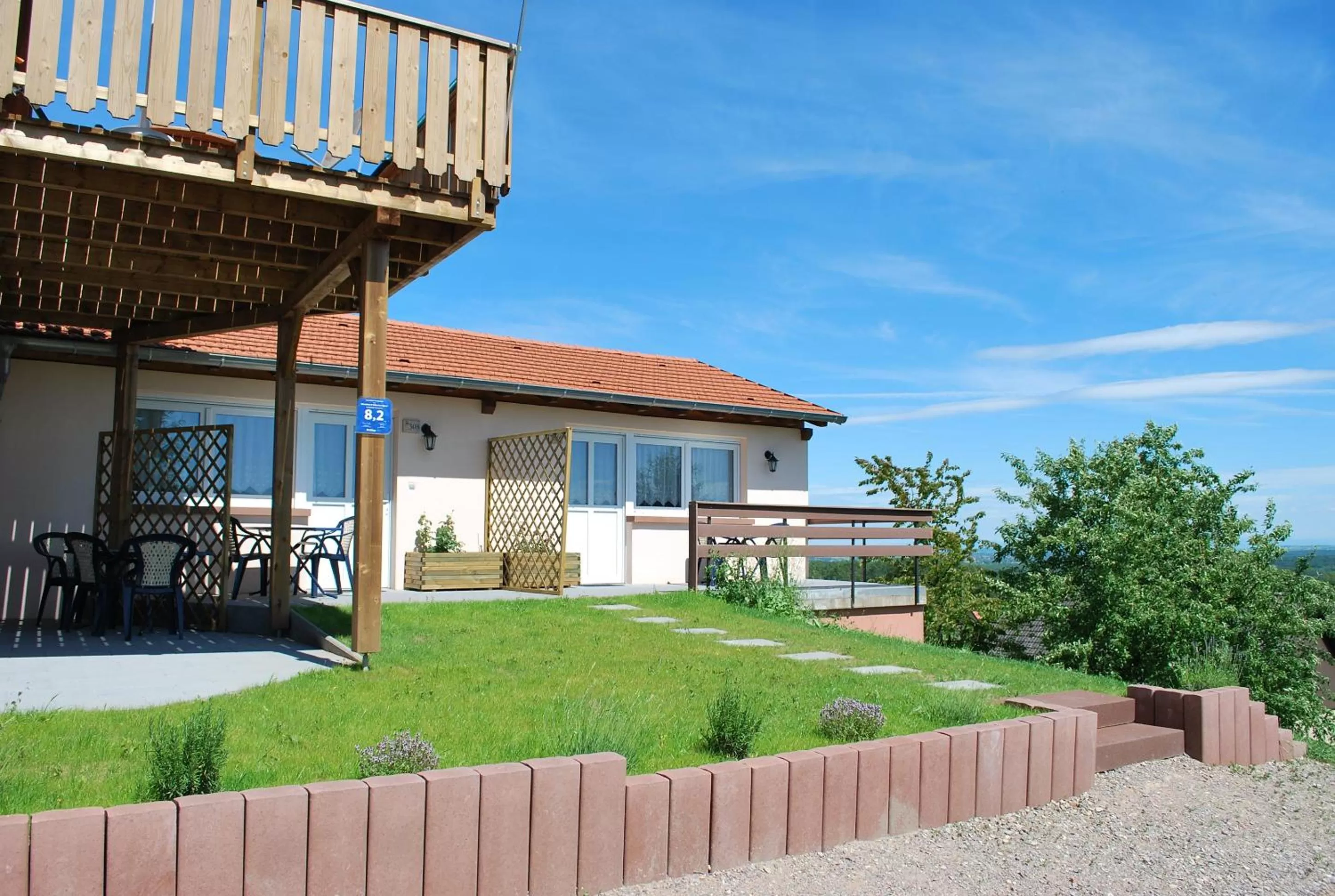 Facade/entrance in Chambres d'hôtes Les vignes