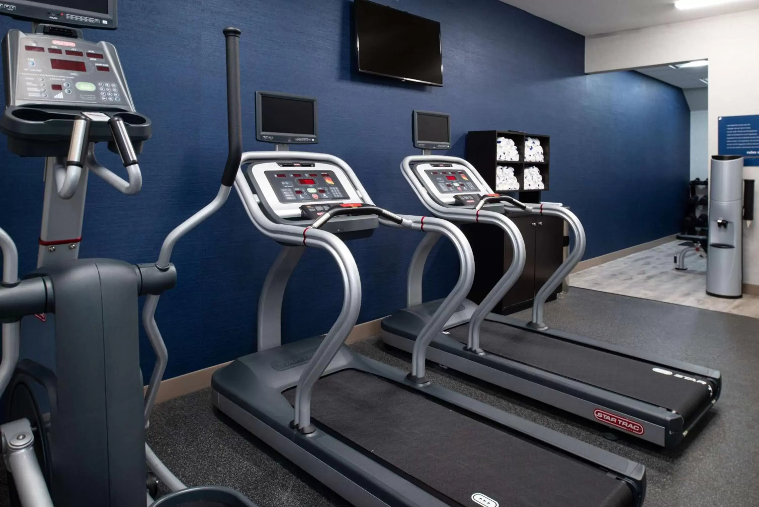 Fitness centre/facilities, Fitness Center/Facilities in Hampton Inn Kansas City Northeast