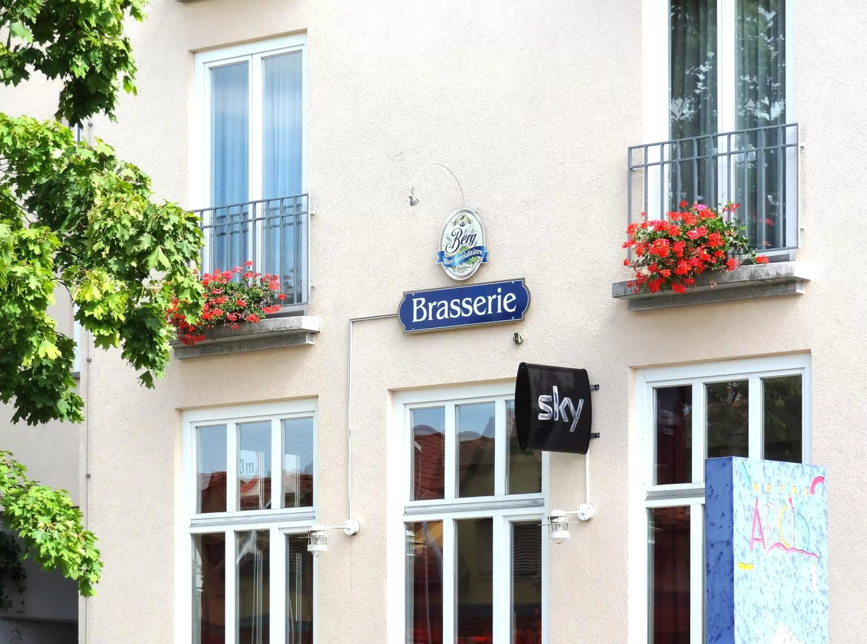 Property building in Hotel Garni Arcis