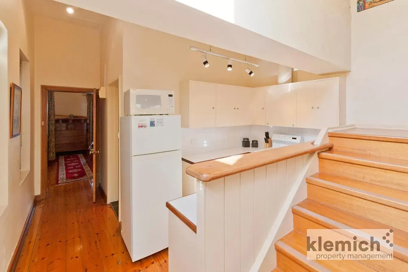 kitchen, Kitchen/Kitchenette in North Adelaide Heritage Cottages & Apartments