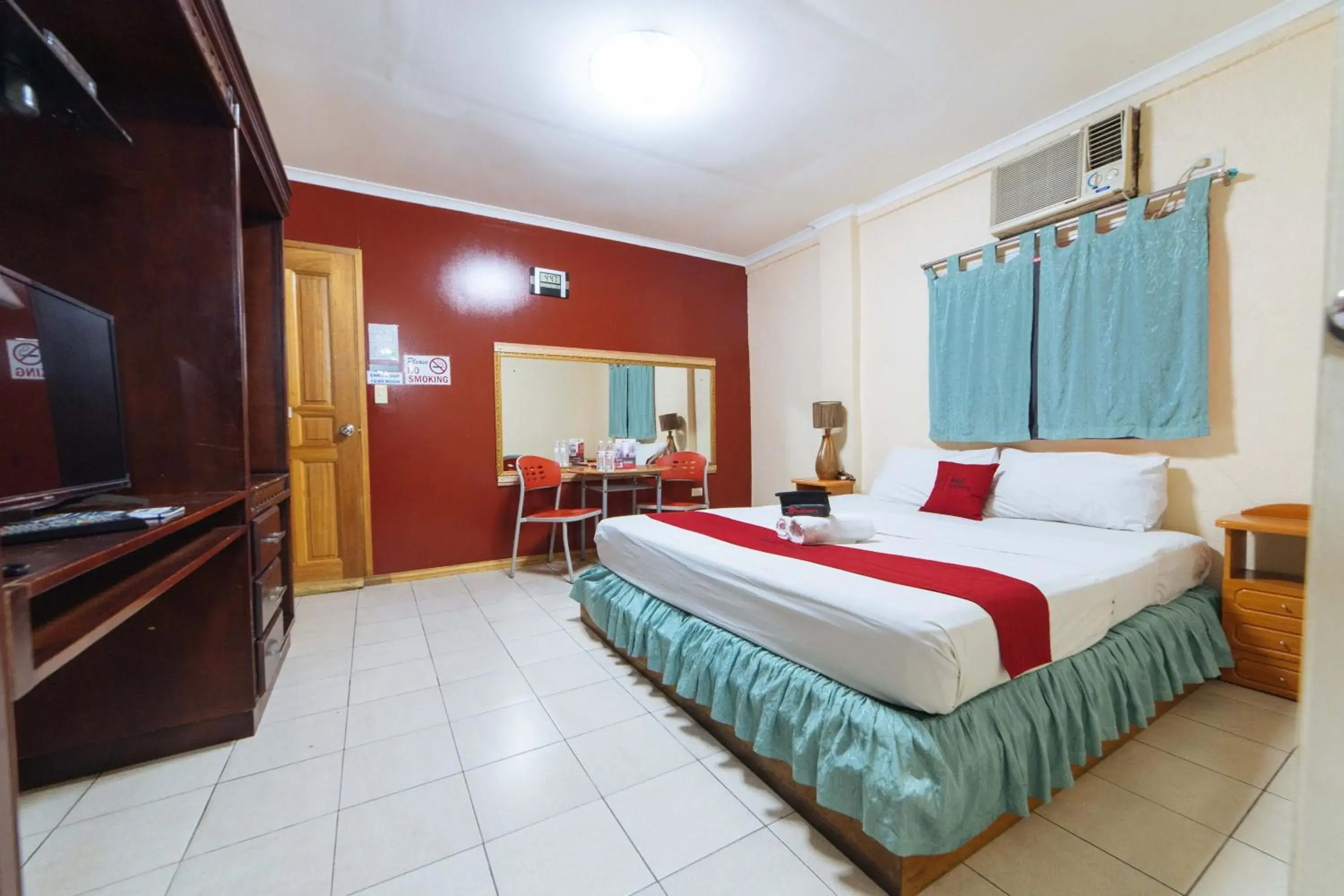 Bed in RedDoorz @ Clarkview 21st Street Angeles City Bed in RedDoorz @ Clarkview 21st Street Angeles City