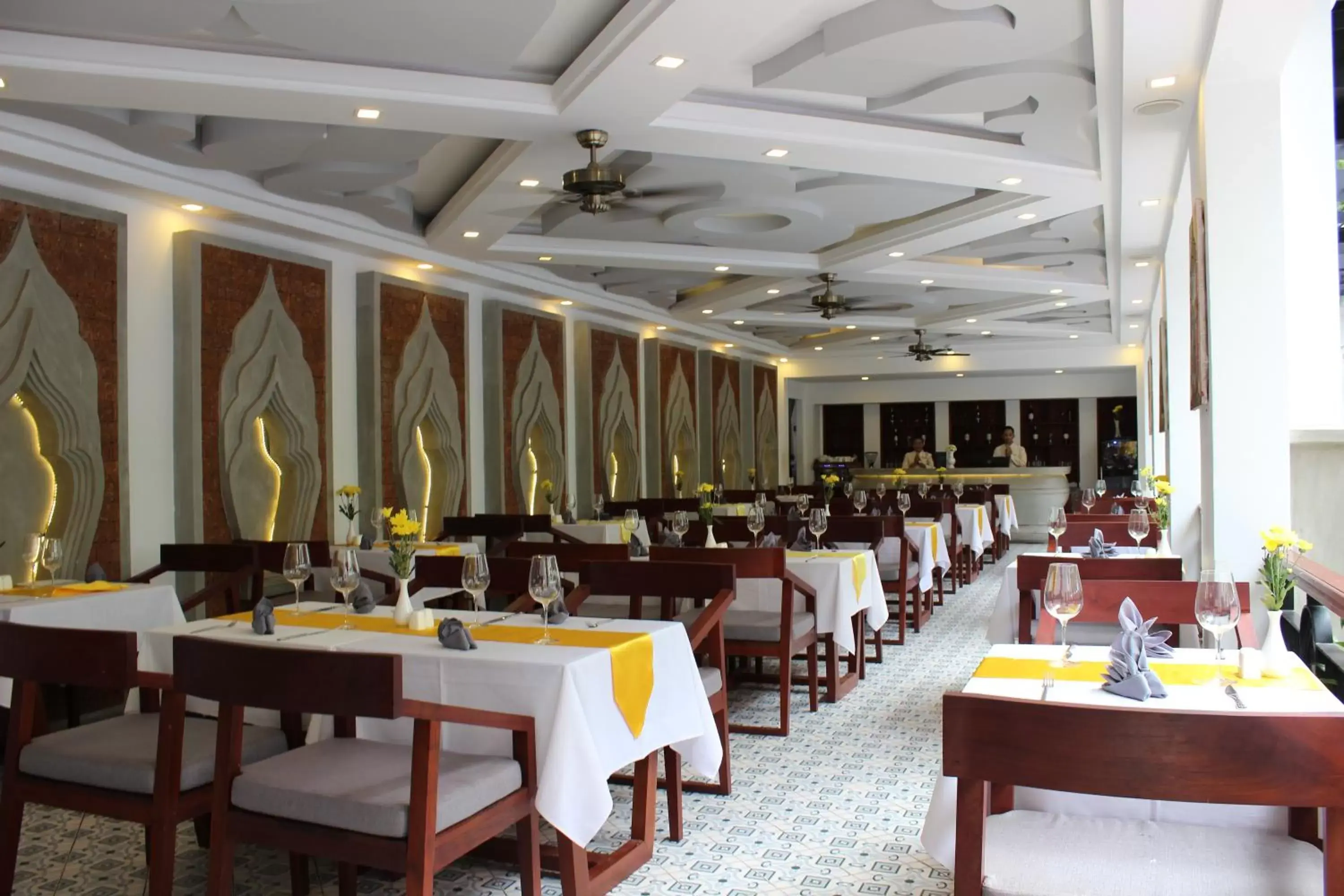 Restaurant/Places to Eat in Khmer Mansion Residence