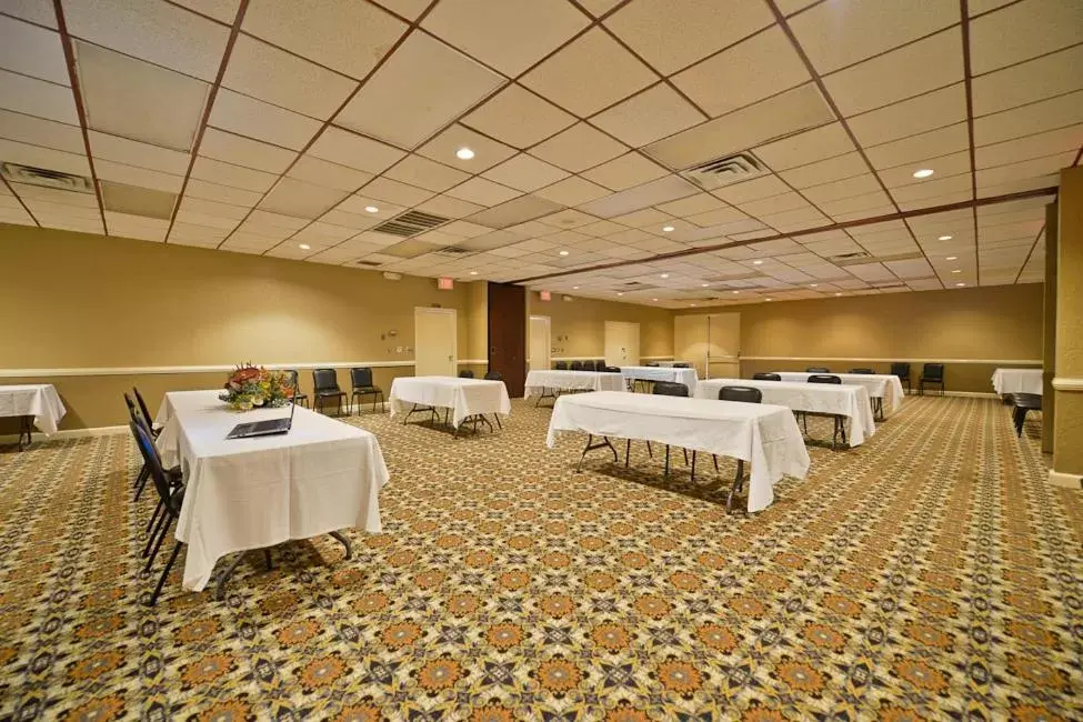 Meeting/conference room in Best Western Tulsa Airport