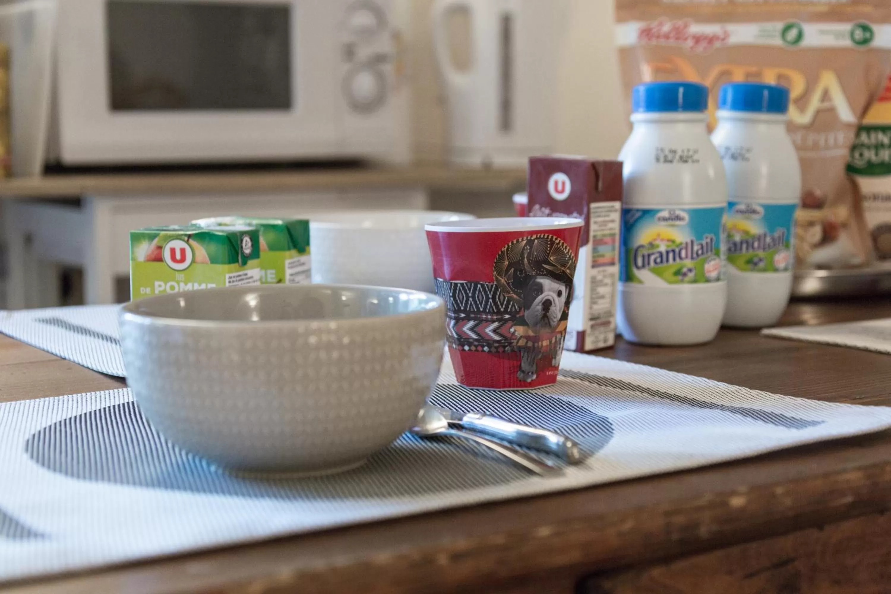 Food and drinks in Bed end breakfast du centre