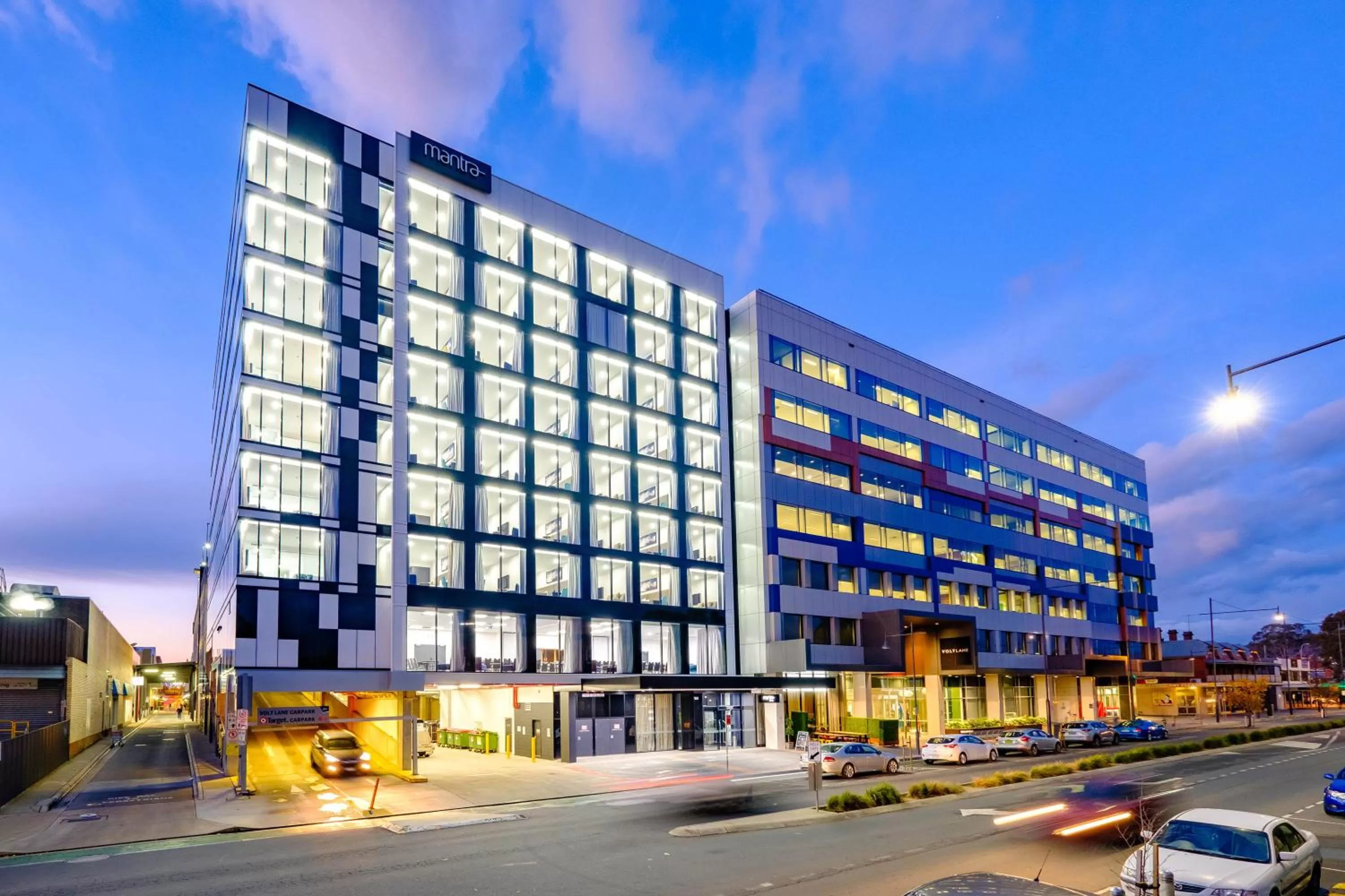 Facade/entrance in Mantra Albury