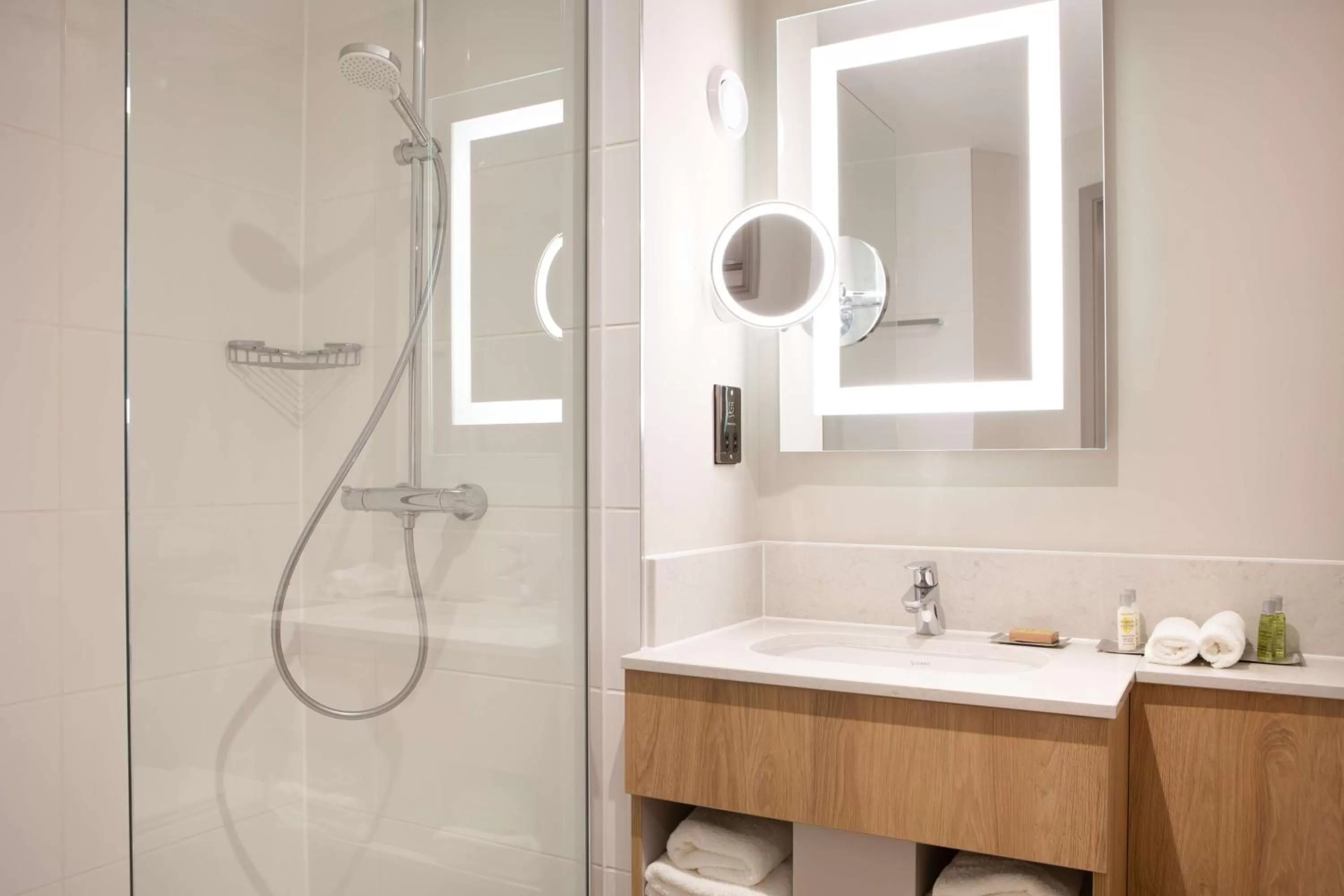 Bathroom in DoubleTree by Hilton Southampton