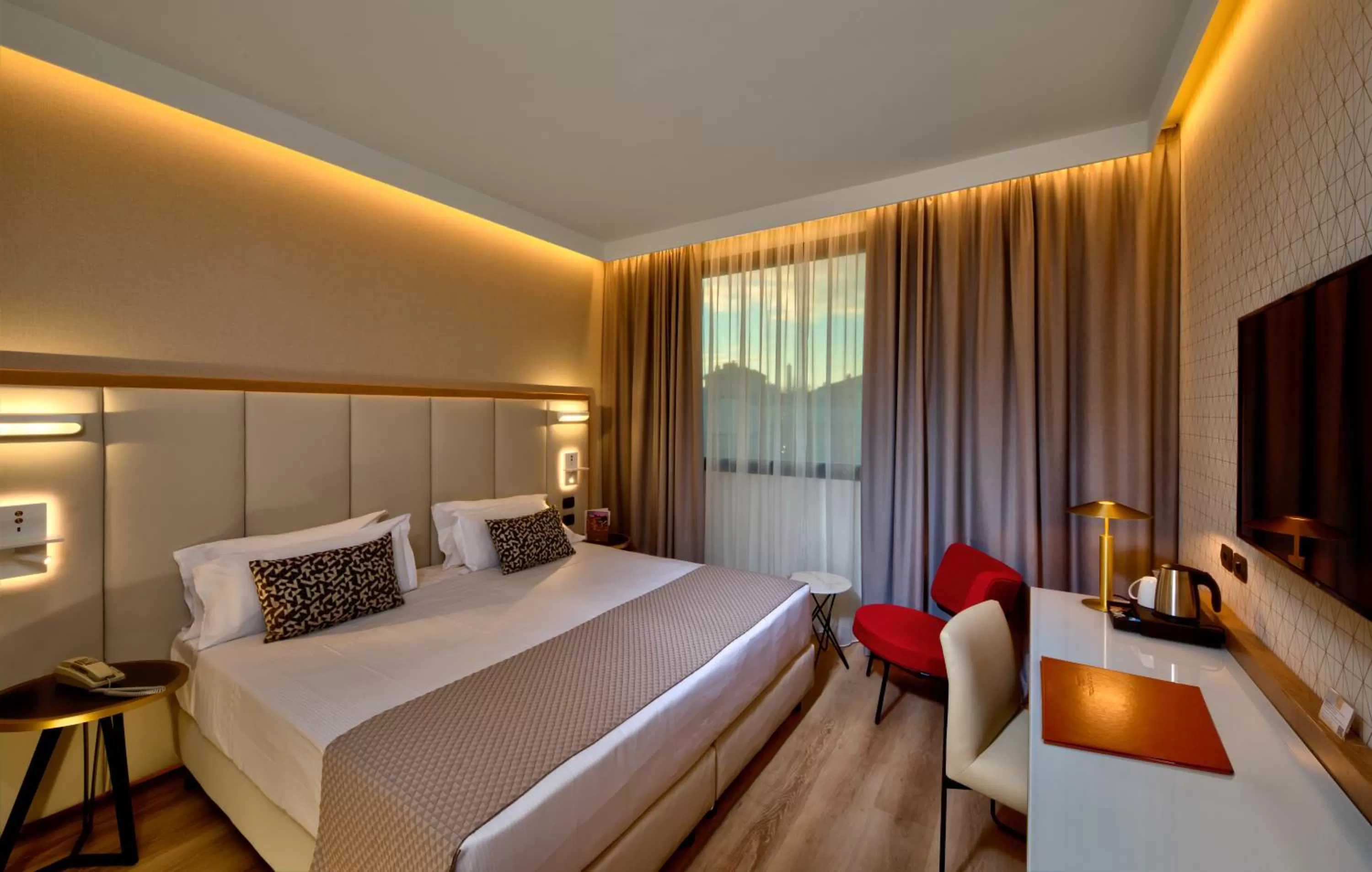 TV and multimedia, Bed in Savhotel Aemilia Bologna