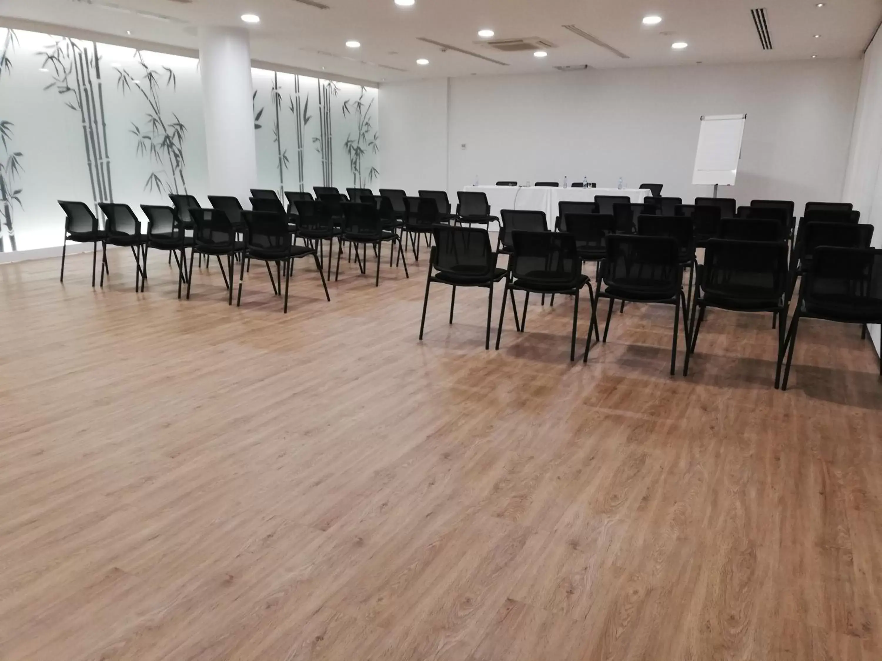 Meeting/conference room in Hotel Coimbra Aeminium, Affiliated by Meliá